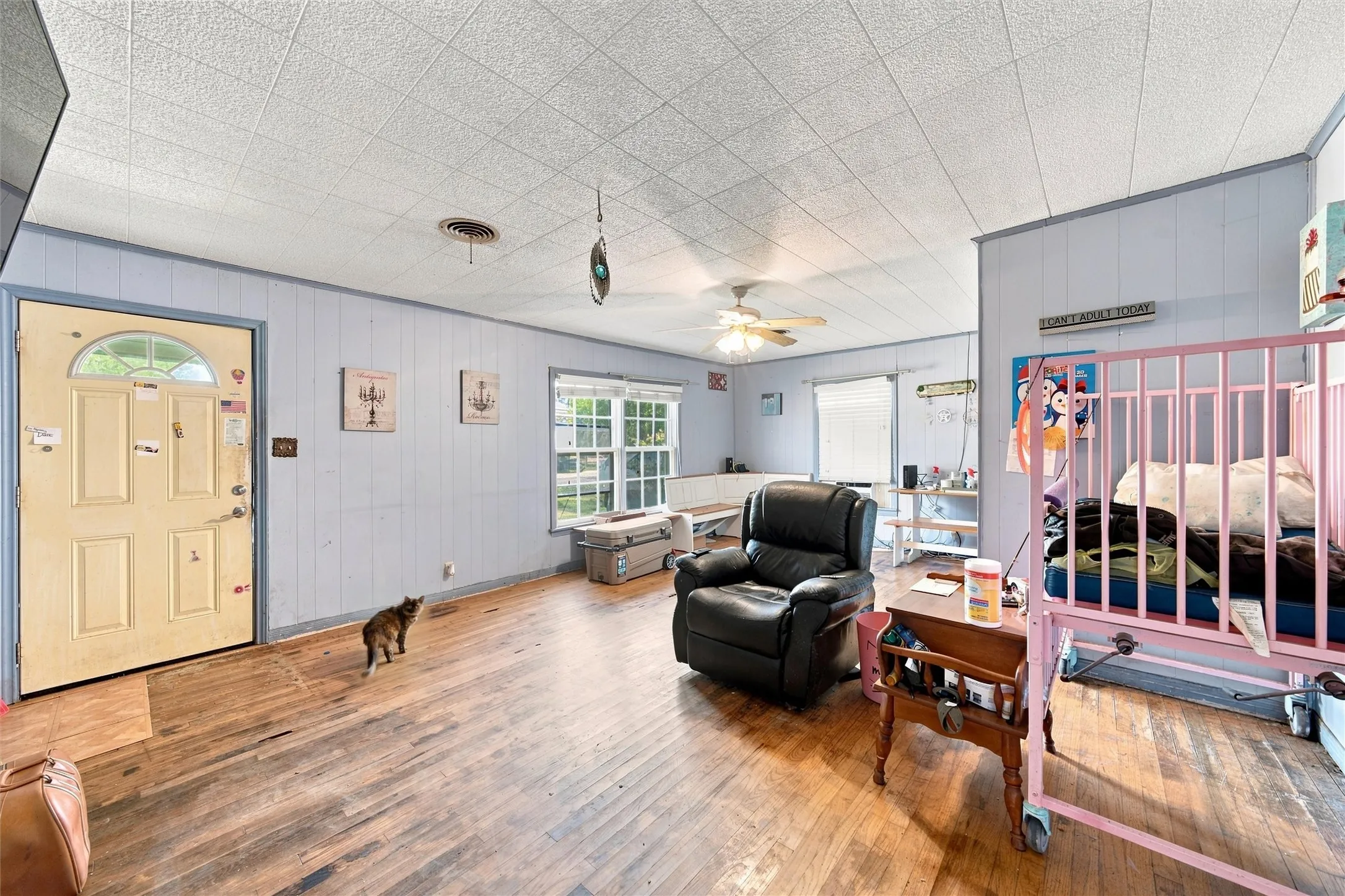 Single Family Residence For Sale in Mc Lennan County , 3840 Parrish Street, Bellmead, Texas 76705, 3 Bedroom, 2 Bathroom, Garage spaces, 1,340 Sqft, built in 1949, mls#21348995, Real Estate Agent in Bellmead, Homes For Sale in Mc Lennan county, Homes For Sale in Bellmead, Realtor in Bellmead Texas, Real Estate Brokerage Independent Realty Texas, Luminita Cordes Realtor