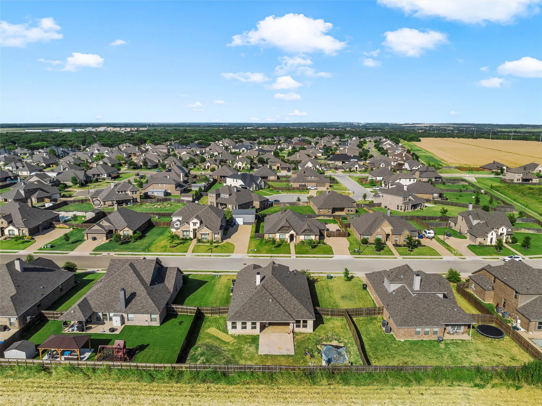 Single Family Residence For Sale in Mc Lennan County , 336 Oak Meadow Trail, Waco, Texas 76657, 4 Bedroom, 2 Bathroom, 2 Garage spaces, 2,222 Sqft, built in 2021, mls#21353725, Real Estate Agent in Waco, Homes For Sale in Mc Lennan county, Homes For Sale in Waco, Realtor in Waco Texas, Real Estate Brokerage Independent Realty Texas, Luminita Cordes Realtor