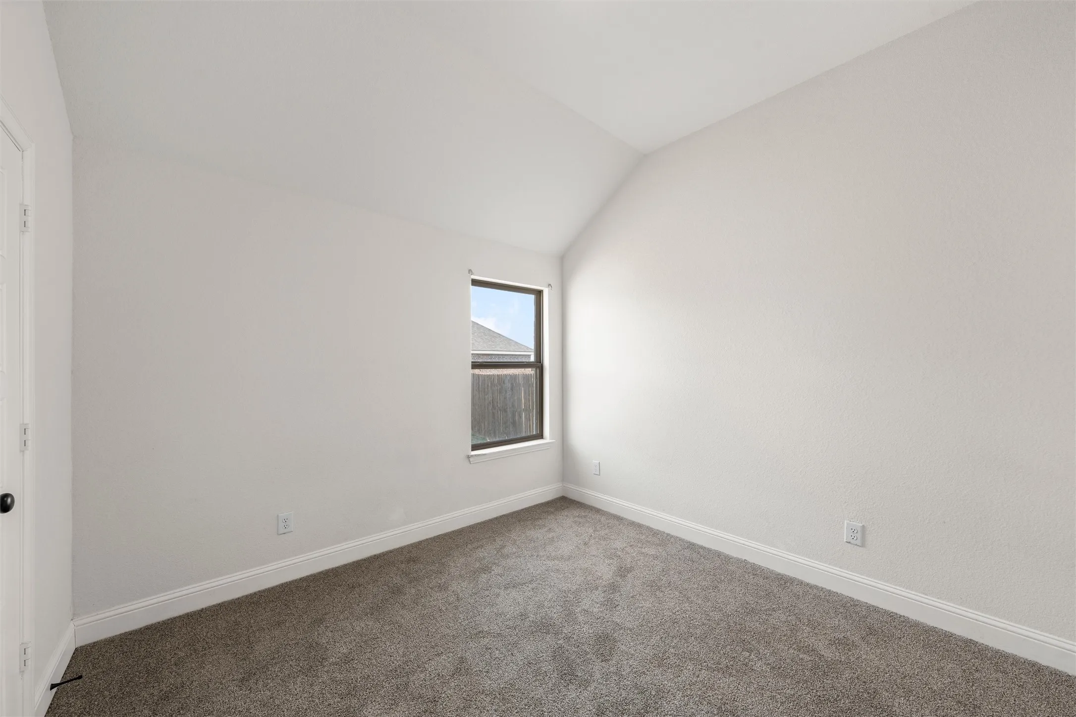 Single Family Residence For Sale in Mc Lennan County , 336 Oak Meadow Trail, Waco, Texas 76657, 4 Bedroom, 2 Bathroom, 2 Garage spaces, 2,222 Sqft, built in 2021, mls#21353725, Real Estate Agent in Waco, Homes For Sale in Mc Lennan county, Homes For Sale in Waco, Realtor in Waco Texas, Real Estate Brokerage Independent Realty Texas, Luminita Cordes Realtor