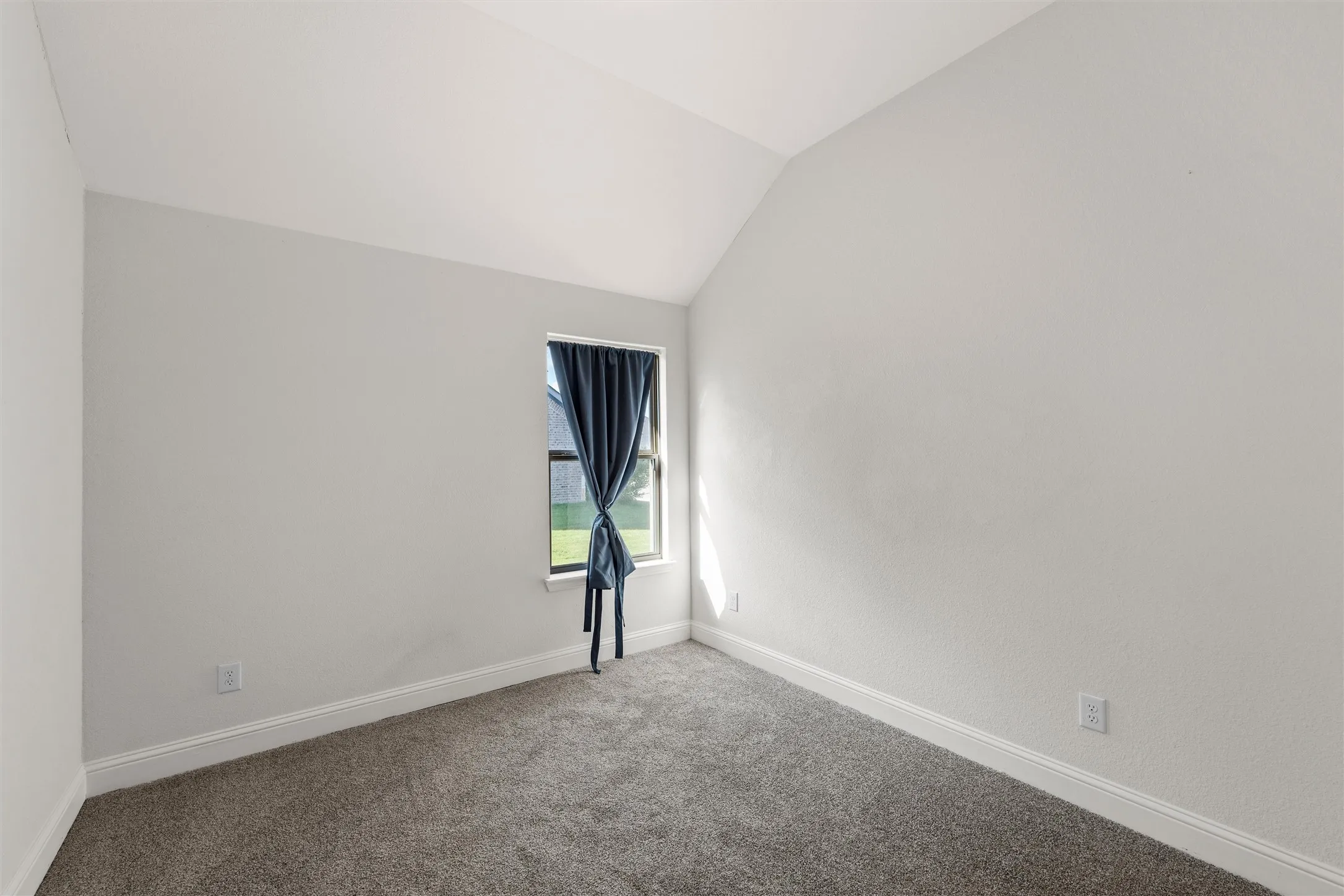 Single Family Residence For Sale in Mc Lennan County , 336 Oak Meadow Trail, Waco, Texas 76657, 4 Bedroom, 2 Bathroom, 2 Garage spaces, 2,222 Sqft, built in 2021, mls#21353725, Real Estate Agent in Waco, Homes For Sale in Mc Lennan county, Homes For Sale in Waco, Realtor in Waco Texas, Real Estate Brokerage Independent Realty Texas, Luminita Cordes Realtor