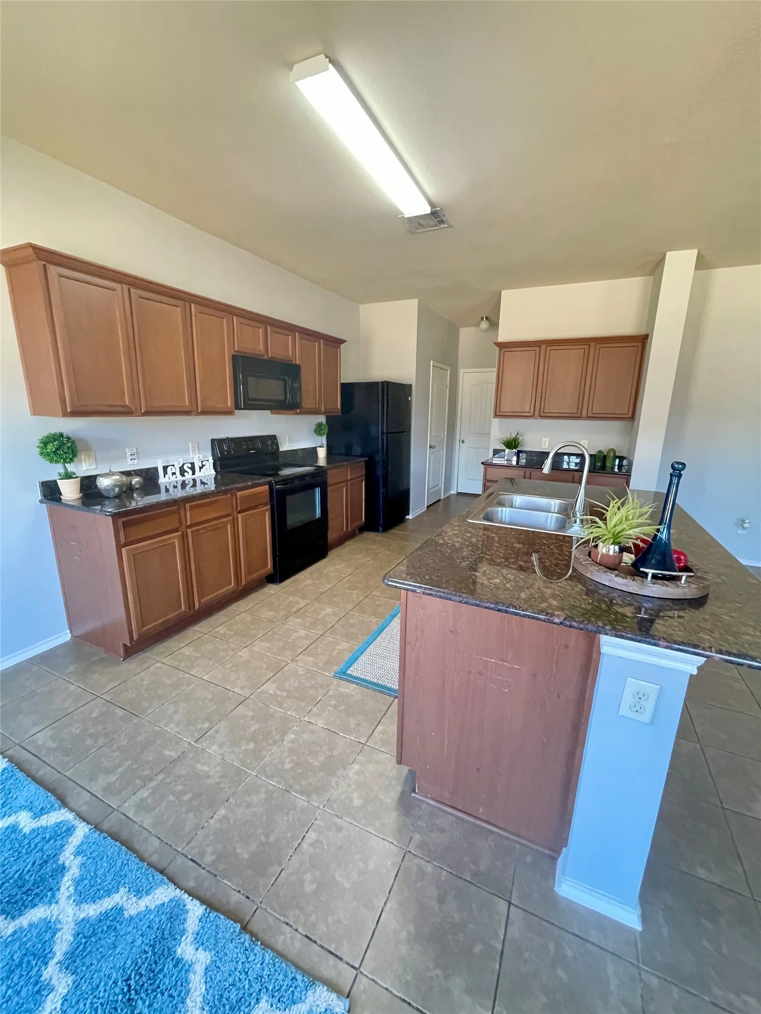 Single Family Residence For Sale in Collin County , 406 Paddock Lane, Celina, Texas 75009, 5 Bedroom, 3 Bathroom, 2 Garage spaces, 2,586 Sqft, built in 2014, Price $435,000, mls#21359572, Real Estate Agent in Celina, Homes For Sale in Collin county, Homes For Sale in Celina, Realtor in Celina Texas, Real Estate Brokerage Independent Realty Texas, Luminita Cordes Realtor