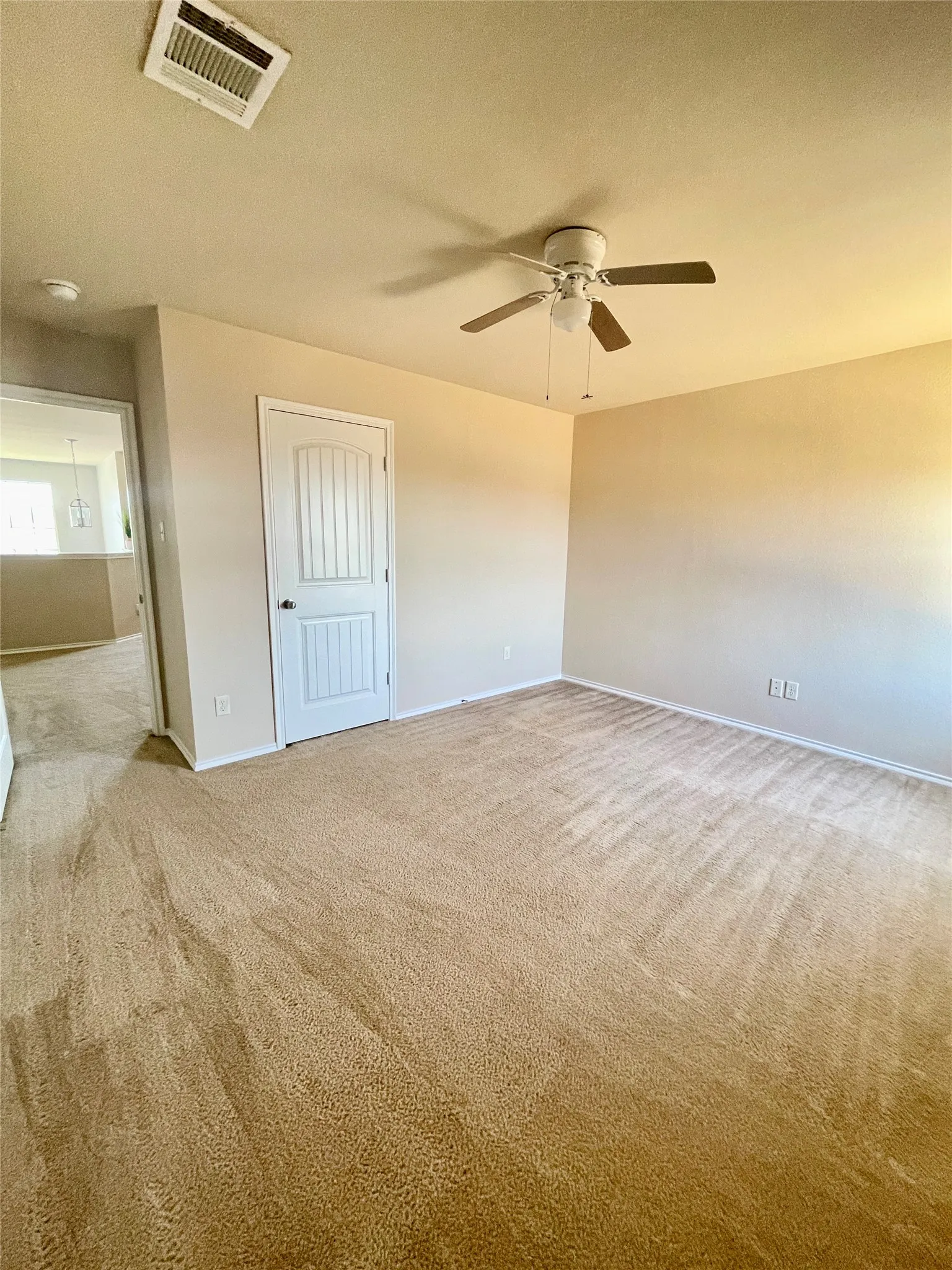 Single Family Residence For Sale in Collin County , 406 Paddock Lane, Celina, Texas 75009, 5 Bedroom, 3 Bathroom, 2 Garage spaces, 2,586 Sqft, built in 2014, Price $435,000, mls#21359572, Real Estate Agent in Celina, Homes For Sale in Collin county, Homes For Sale in Celina, Realtor in Celina Texas, Real Estate Brokerage Independent Realty Texas, Luminita Cordes Realtor