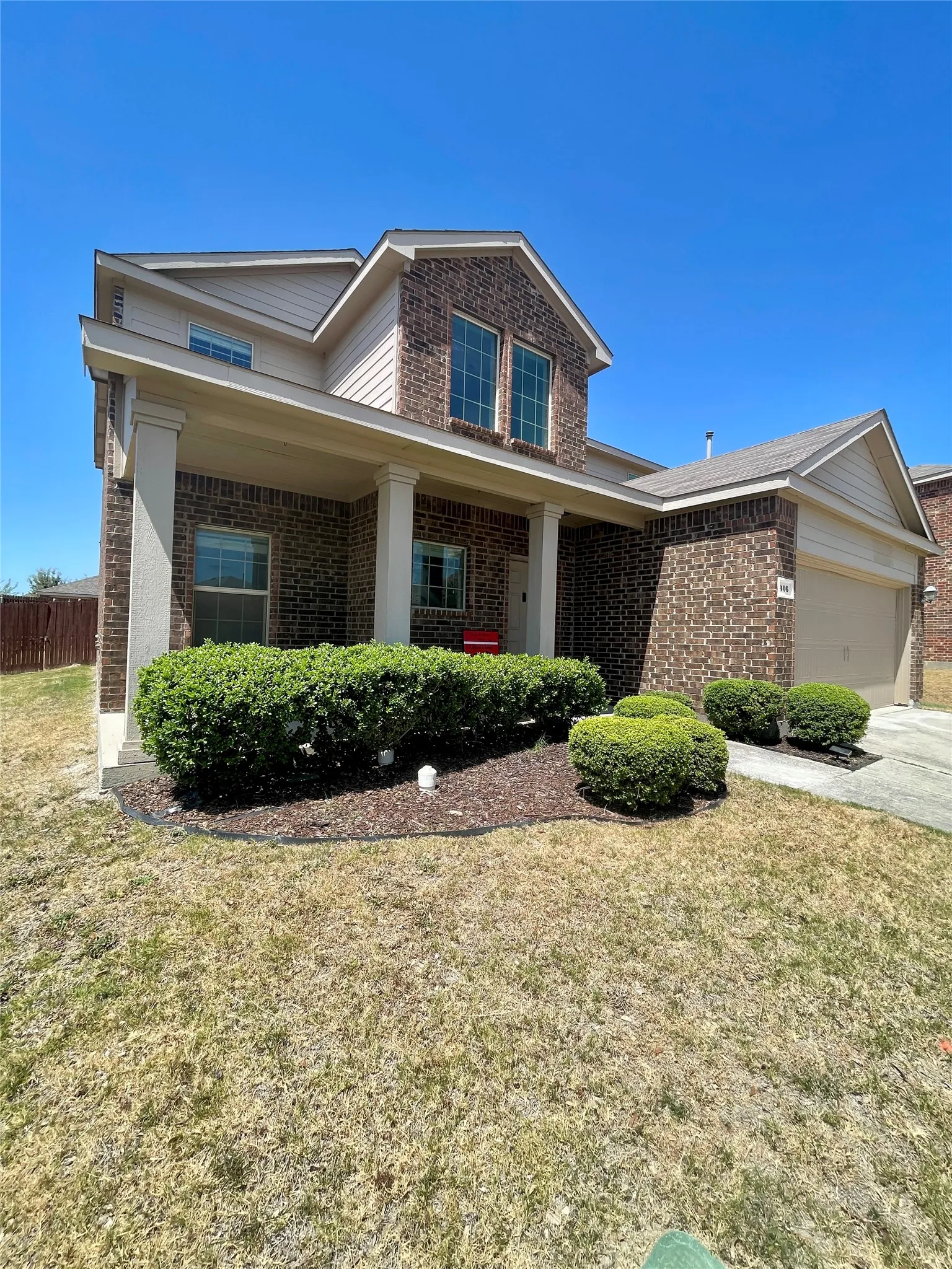 Single Family Residence For Sale in Collin County , 406 Paddock Lane, Celina, Texas 75009, 5 Bedroom, 3 Bathroom, 2 Garage spaces, 2,586 Sqft, built in 2014, Price $435,000, mls#21359572, Real Estate Agent in Celina, Homes For Sale in Collin county, Homes For Sale in Celina, Realtor in Celina Texas, Real Estate Brokerage Independent Realty Texas, Luminita Cordes Realtor