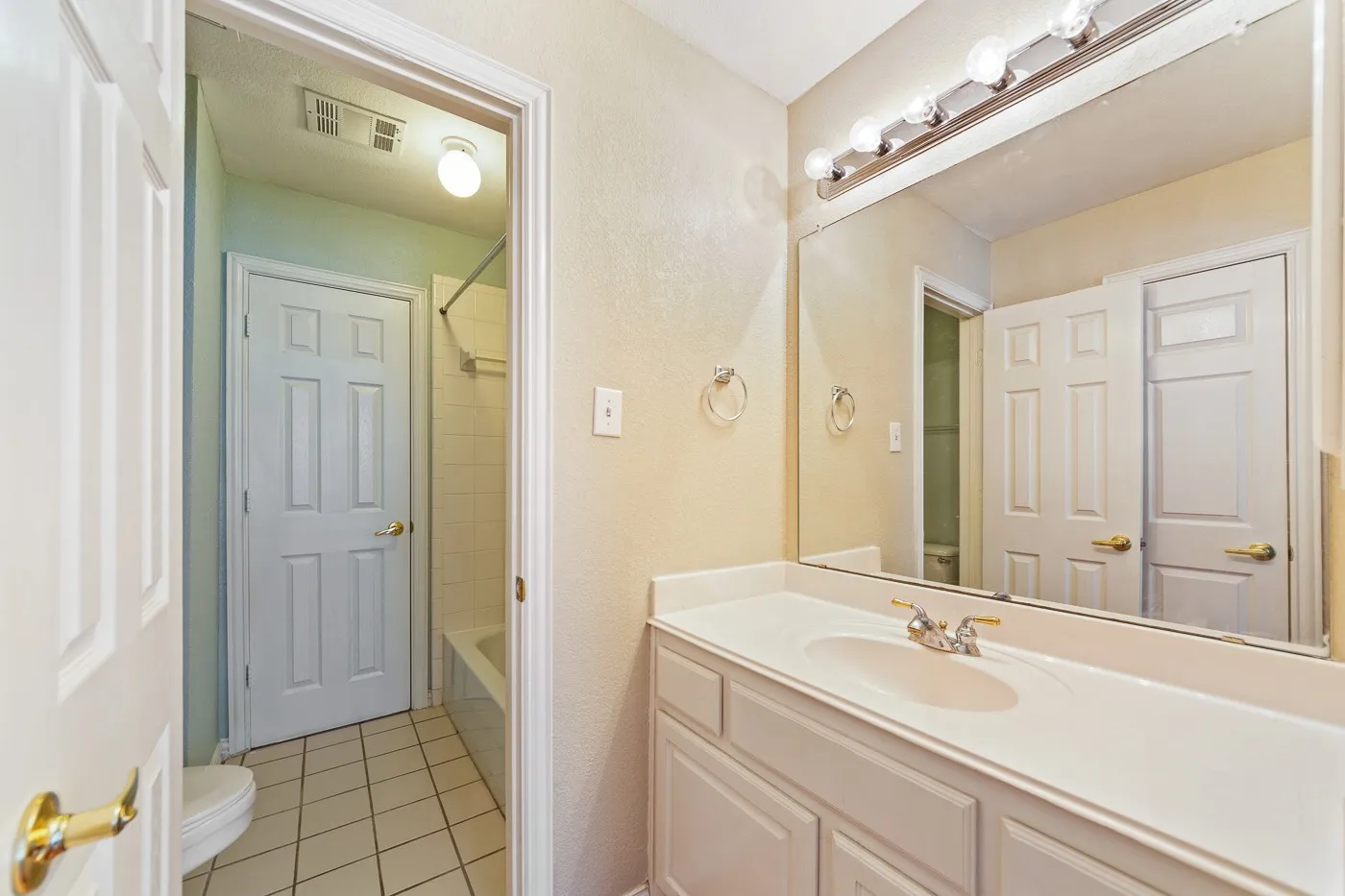 Single Family Residence For Rent in Collin County , 1503 Terlingua Court, Allen, Texas 75013, 4 Bedroom, 4 Bathroom, 2 Garage spaces, 3,214 Sqft, built in 2000, mls#21359608, Real Estate Agent in Allen, Homes For Rent in Collin county, Homes For Rent in Allen, Realtor in Allen Texas, Real Estate Brokerage Independent Realty Texas, Luminita Cordes Realtor