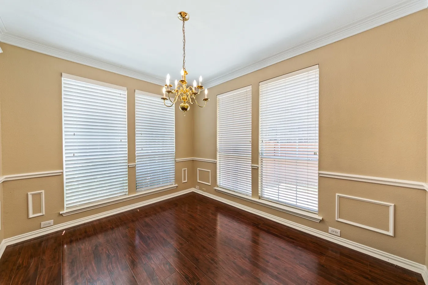 Single Family Residence For Rent in Collin County , 1503 Terlingua Court, Allen, Texas 75013, 4 Bedroom, 4 Bathroom, 2 Garage spaces, 3,214 Sqft, built in 2000, mls#21359608, Real Estate Agent in Allen, Homes For Rent in Collin county, Homes For Rent in Allen, Realtor in Allen Texas, Real Estate Brokerage Independent Realty Texas, Luminita Cordes Realtor