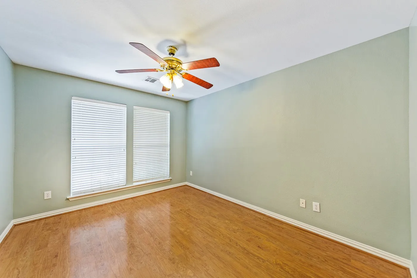 Single Family Residence For Rent in Collin County , 1503 Terlingua Court, Allen, Texas 75013, 4 Bedroom, 4 Bathroom, 2 Garage spaces, 3,214 Sqft, built in 2000, mls#21359608, Real Estate Agent in Allen, Homes For Rent in Collin county, Homes For Rent in Allen, Realtor in Allen Texas, Real Estate Brokerage Independent Realty Texas, Luminita Cordes Realtor