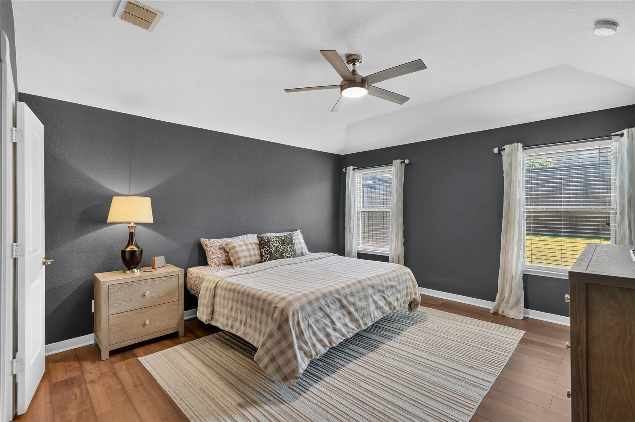Single Family Residence For Sale in Denton County , 11820 Champion Creek Drive, Frisco, Texas 75036, 4 Bedroom, 2 Bathroom, 2 Garage spaces, 1,852 Sqft, built in 2014, mls#21356442, Real Estate Agent in Frisco, Homes For Sale in Denton county, Homes For Sale in Frisco, Realtor in Frisco Texas, Real Estate Brokerage Independent Realty Texas, Luminita Cordes Realtor
