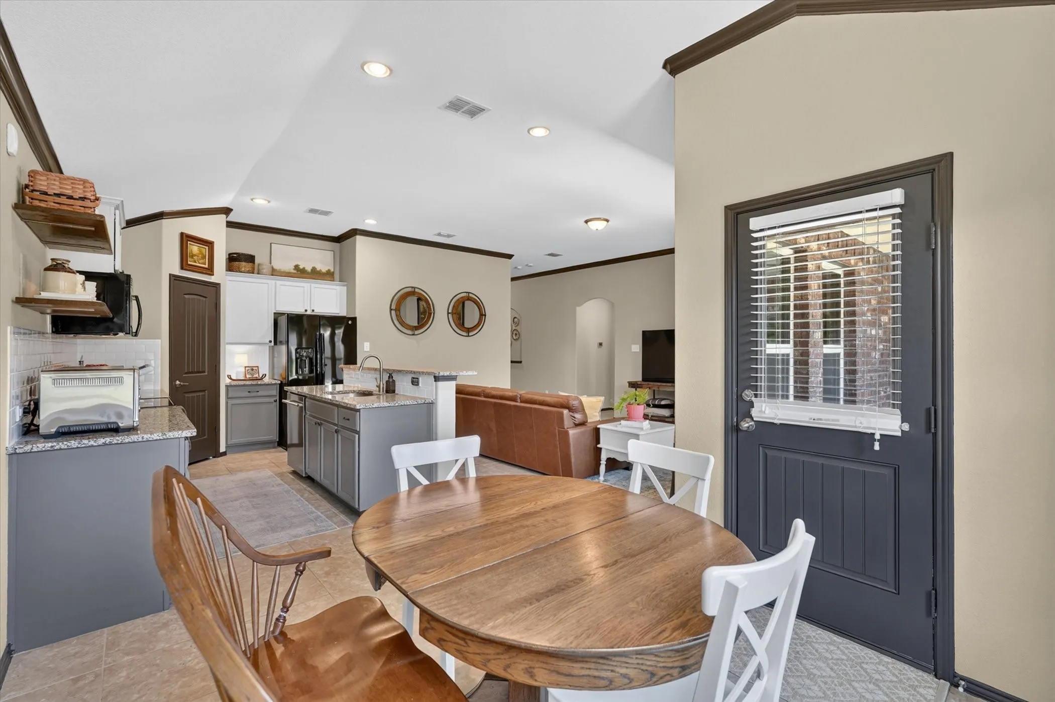 Single Family Residence For Sale in Denton County , 11820 Champion Creek Drive, Frisco, Texas 75036, 4 Bedroom, 2 Bathroom, 2 Garage spaces, 1,852 Sqft, built in 2014, mls#21356442, Real Estate Agent in Frisco, Homes For Sale in Denton county, Homes For Sale in Frisco, Realtor in Frisco Texas, Real Estate Brokerage Independent Realty Texas, Luminita Cordes Realtor