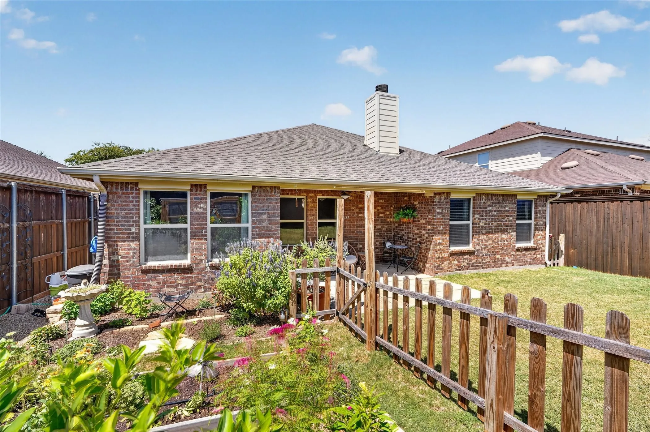 Single Family Residence For Sale in Denton County , 11820 Champion Creek Drive, Frisco, Texas 75036, 4 Bedroom, 2 Bathroom, 2 Garage spaces, 1,852 Sqft, built in 2014, mls#21356442, Real Estate Agent in Frisco, Homes For Sale in Denton county, Homes For Sale in Frisco, Realtor in Frisco Texas, Real Estate Brokerage Independent Realty Texas, Luminita Cordes Realtor