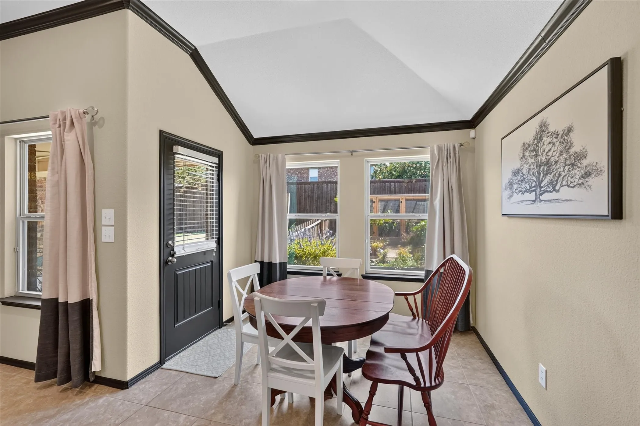 Single Family Residence For Sale in Denton County , 11820 Champion Creek Drive, Frisco, Texas 75036, 4 Bedroom, 2 Bathroom, 2 Garage spaces, 1,852 Sqft, built in 2014, mls#21356442, Real Estate Agent in Frisco, Homes For Sale in Denton county, Homes For Sale in Frisco, Realtor in Frisco Texas, Real Estate Brokerage Independent Realty Texas, Luminita Cordes Realtor