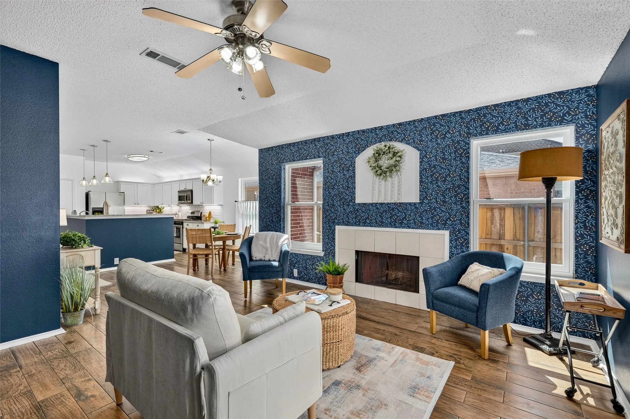 Single Family Residence For Sale in Collin County , 305 Cobblestone Drive, Wylie, Texas 75098, 4 Bedroom, 2 Bathroom, 2 Garage spaces, 2,070 Sqft, built in 2001, mls#21359617, Real Estate Agent in Wylie, Homes For Sale in Collin county, Homes For Sale in Wylie, Realtor in Wylie Texas, Real Estate Brokerage Independent Realty Texas, Luminita Cordes Realtor