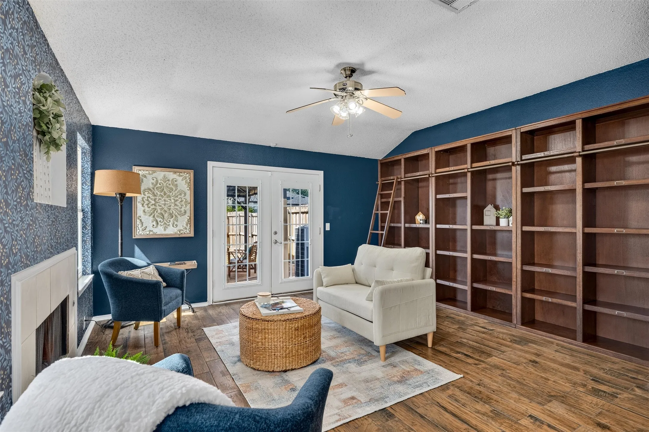 Single Family Residence For Sale in Collin County , 305 Cobblestone Drive, Wylie, Texas 75098, 4 Bedroom, 2 Bathroom, 2 Garage spaces, 2,070 Sqft, built in 2001, mls#21359617, Real Estate Agent in Wylie, Homes For Sale in Collin county, Homes For Sale in Wylie, Realtor in Wylie Texas, Real Estate Brokerage Independent Realty Texas, Luminita Cordes Realtor