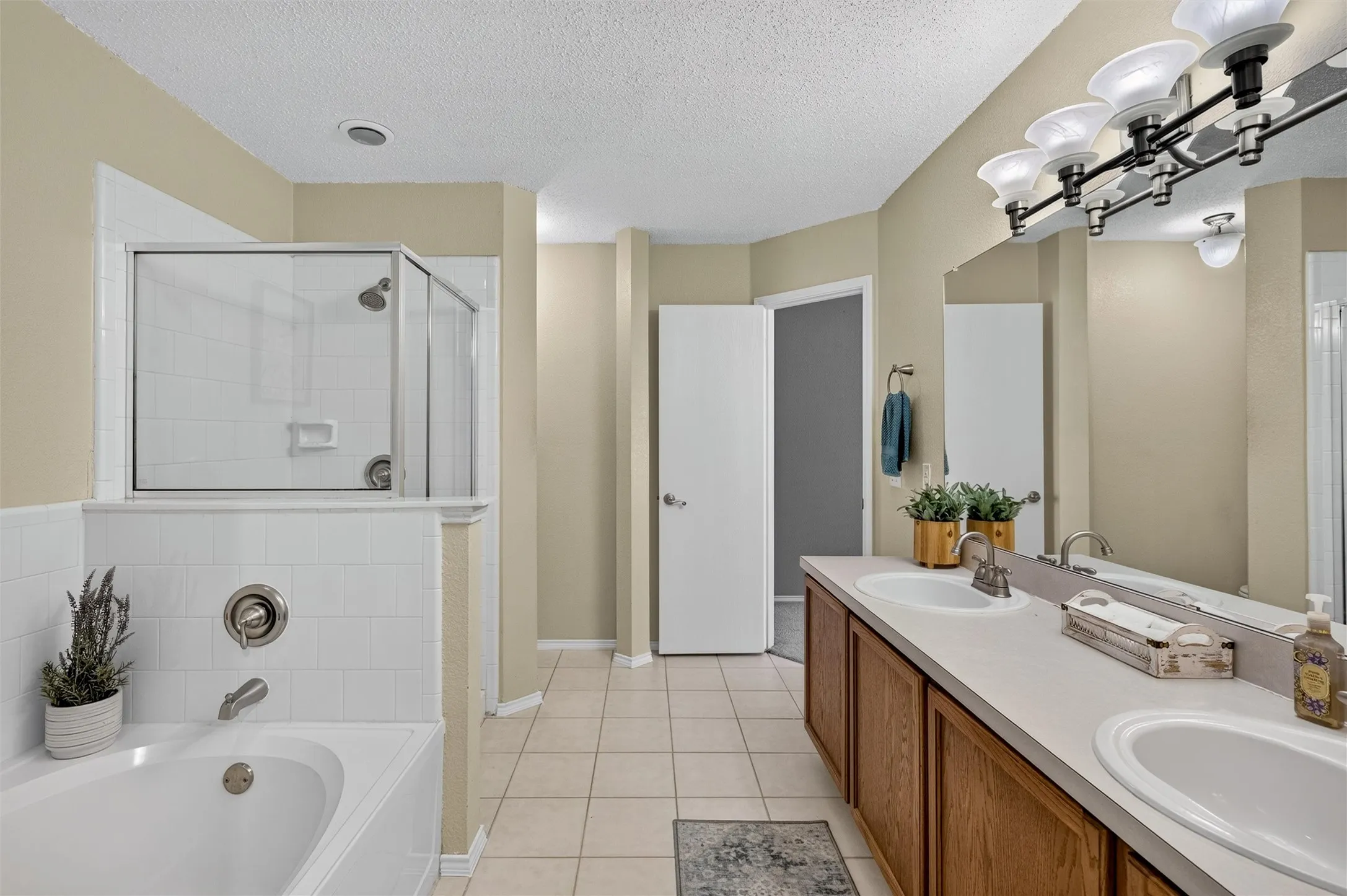 Single Family Residence For Sale in Collin County , 305 Cobblestone Drive, Wylie, Texas 75098, 4 Bedroom, 2 Bathroom, 2 Garage spaces, 2,070 Sqft, built in 2001, mls#21359617, Real Estate Agent in Wylie, Homes For Sale in Collin county, Homes For Sale in Wylie, Realtor in Wylie Texas, Real Estate Brokerage Independent Realty Texas, Luminita Cordes Realtor
