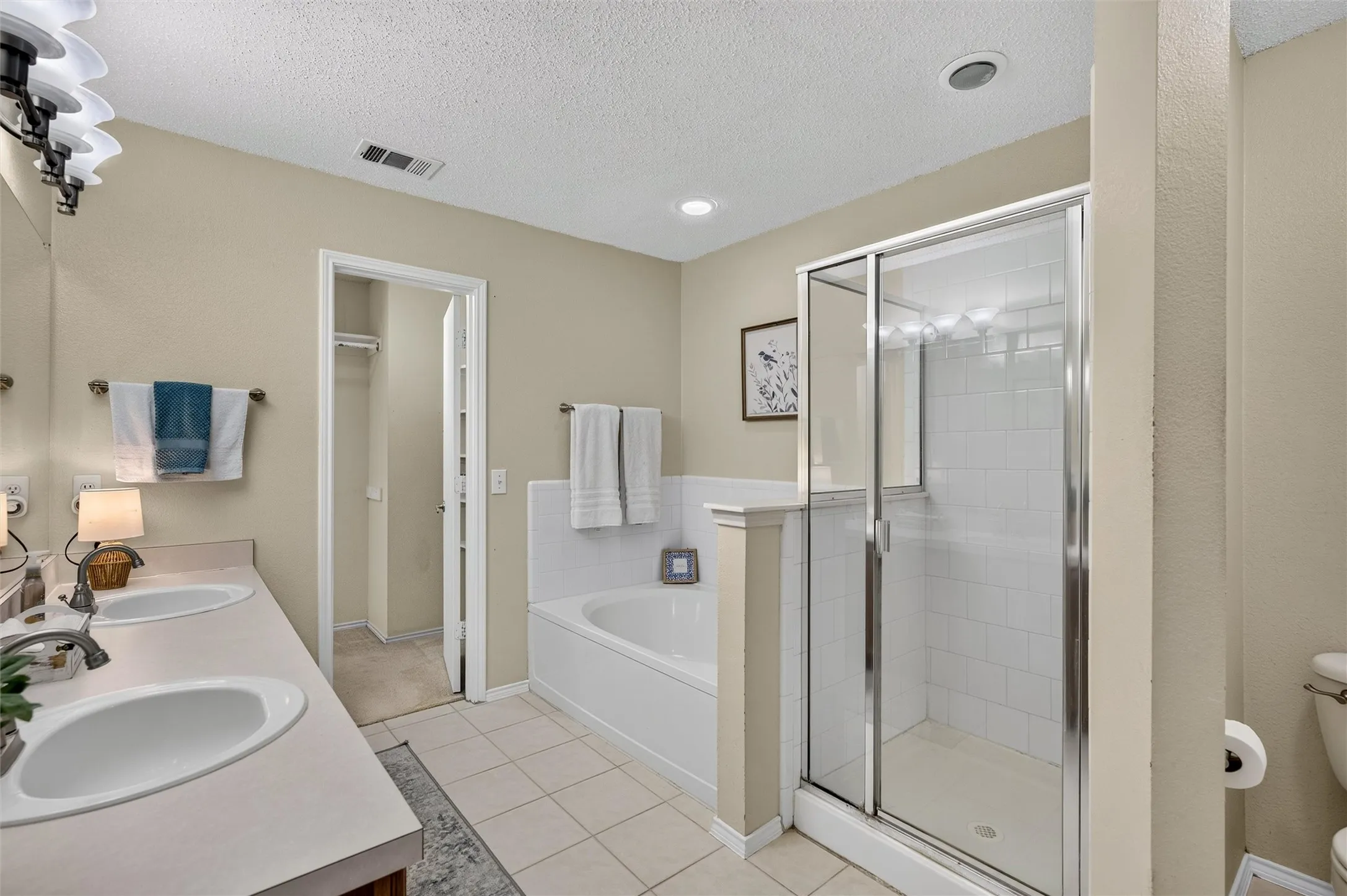 Single Family Residence For Sale in Collin County , 305 Cobblestone Drive, Wylie, Texas 75098, 4 Bedroom, 2 Bathroom, 2 Garage spaces, 2,070 Sqft, built in 2001, mls#21359617, Real Estate Agent in Wylie, Homes For Sale in Collin county, Homes For Sale in Wylie, Realtor in Wylie Texas, Real Estate Brokerage Independent Realty Texas, Luminita Cordes Realtor