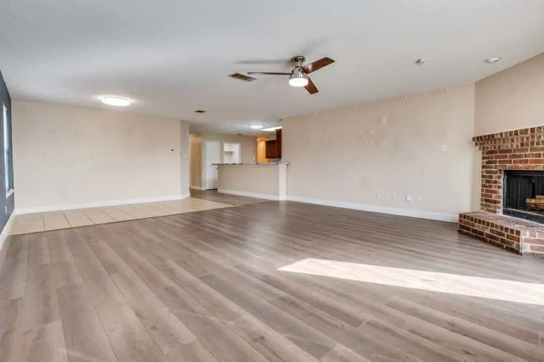 Single Family Residence For Sale in Dallas County , 2118 Augusta Street, Lancaster, Texas 75146, 4 Bedroom, 2 Bathroom, 2 Garage spaces, 1,754 Sqft, built in 2007, mls#21359621, Real Estate Agent in Lancaster, Homes For Sale in Dallas county, Homes For Sale in Lancaster, Realtor in Lancaster Texas, Real Estate Brokerage Independent Realty Texas, Luminita Cordes Realtor
