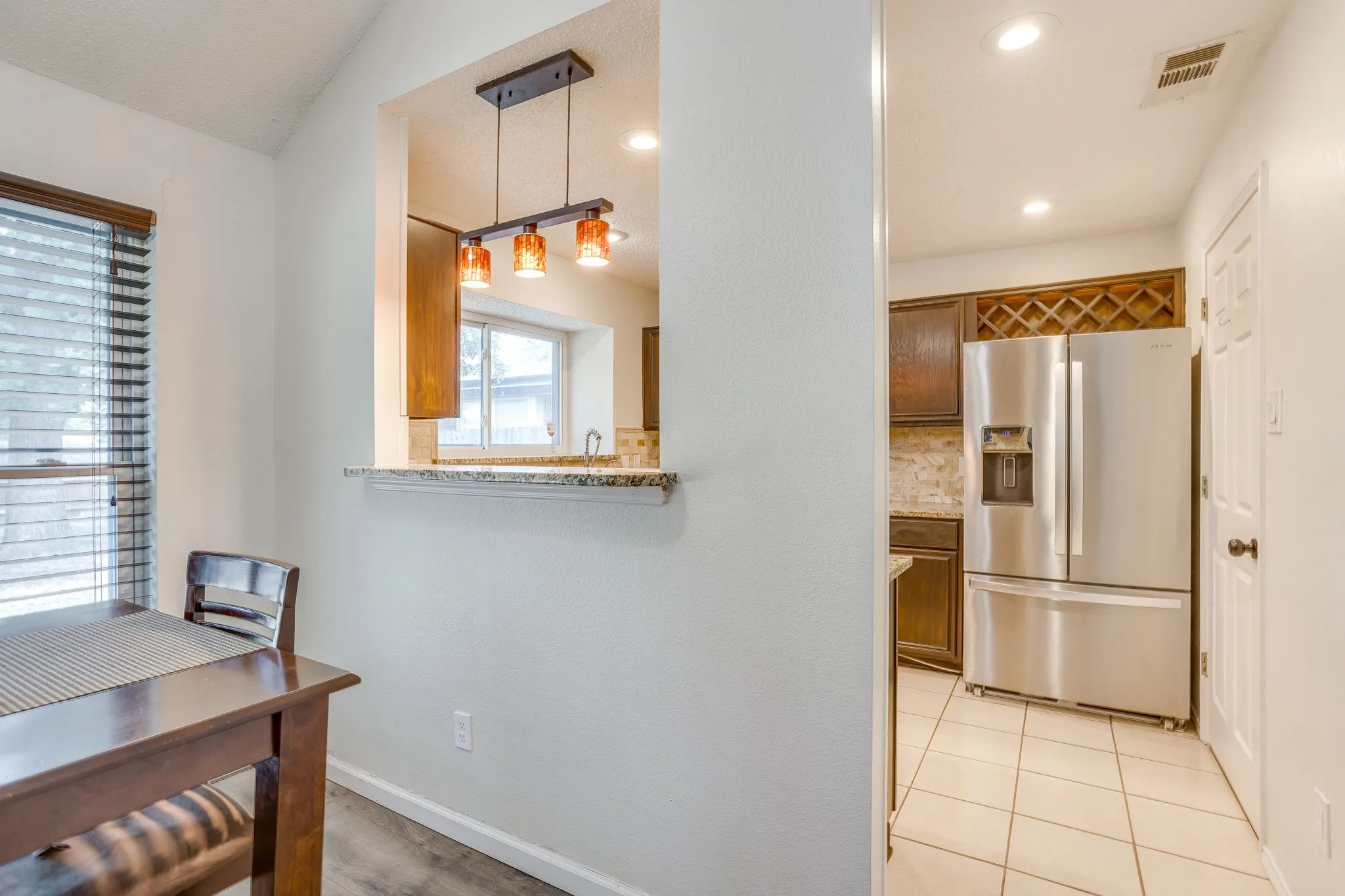 Single Family Residence For Sale in Tarrant County , 6411 Brooklawn Drive, Arlington, Texas 76018, 3 Bedroom, 2 Bathroom, 2 Garage spaces, 1,117 Sqft, built in 1987, Price $350,000, mls#21358590, Real Estate Agent in Arlington, Homes For Sale in Tarrant county, Homes For Sale in Arlington, Realtor in Arlington Texas, Real Estate Brokerage Independent Realty Texas, Luminita Cordes Realtor