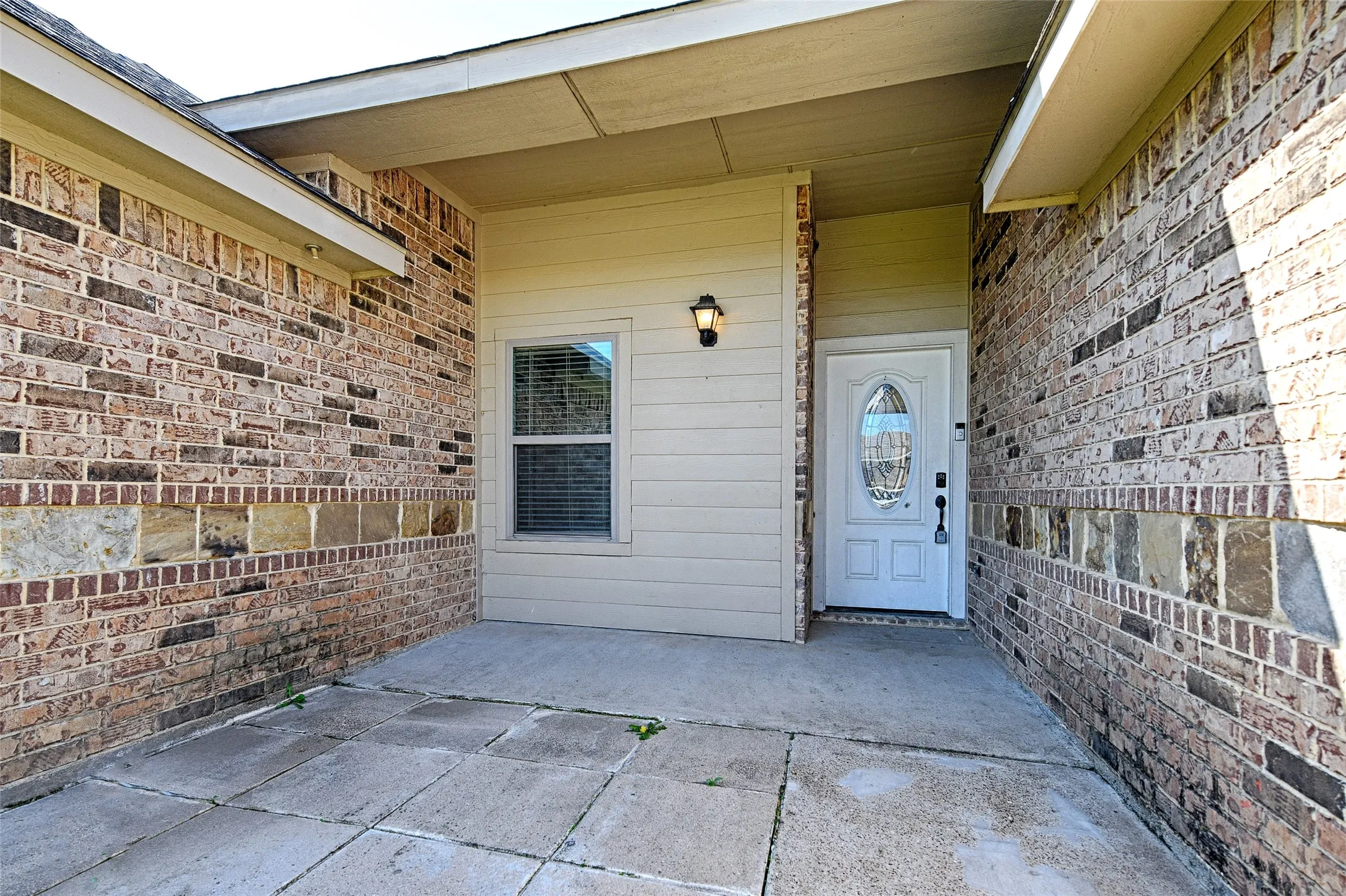 Single Family Residence For Sale in Henderson County , 307 W Alene Drive, Mabank, Texas 75147, 4 Bedroom, 2 Bathroom, 2 Garage spaces, 1,802 Sqft, built in 2013, mls#21354959, Real Estate Agent in Mabank, Homes For Sale in Henderson county, Homes For Sale in Mabank, Realtor in Mabank Texas, Real Estate Brokerage Independent Realty Texas, Luminita Cordes Realtor