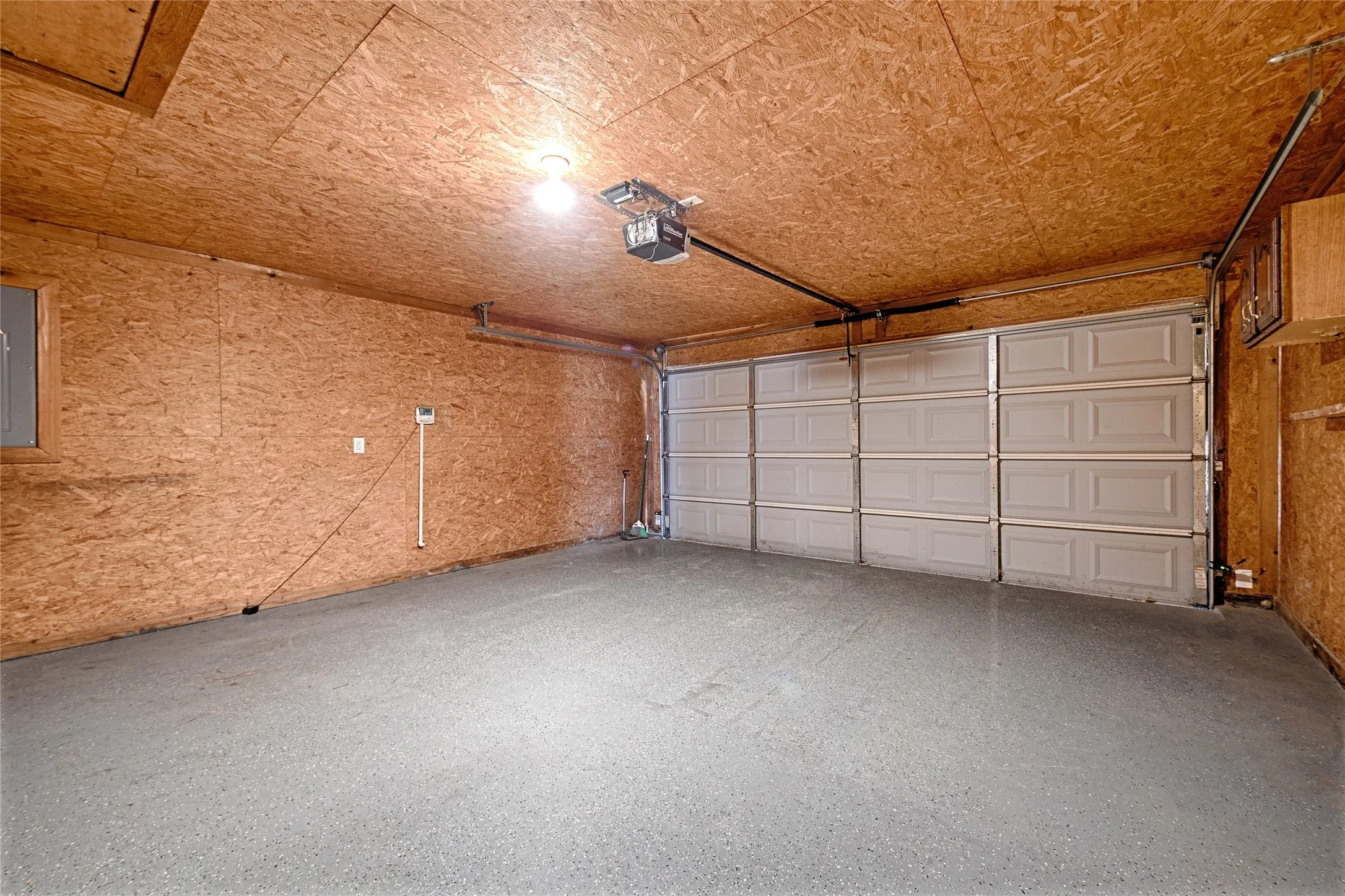 Single Family Residence For Sale in Henderson County , 307 W Alene Drive, Mabank, Texas 75147, 4 Bedroom, 2 Bathroom, 2 Garage spaces, 1,802 Sqft, built in 2013, mls#21354959, Real Estate Agent in Mabank, Homes For Sale in Henderson county, Homes For Sale in Mabank, Realtor in Mabank Texas, Real Estate Brokerage Independent Realty Texas, Luminita Cordes Realtor