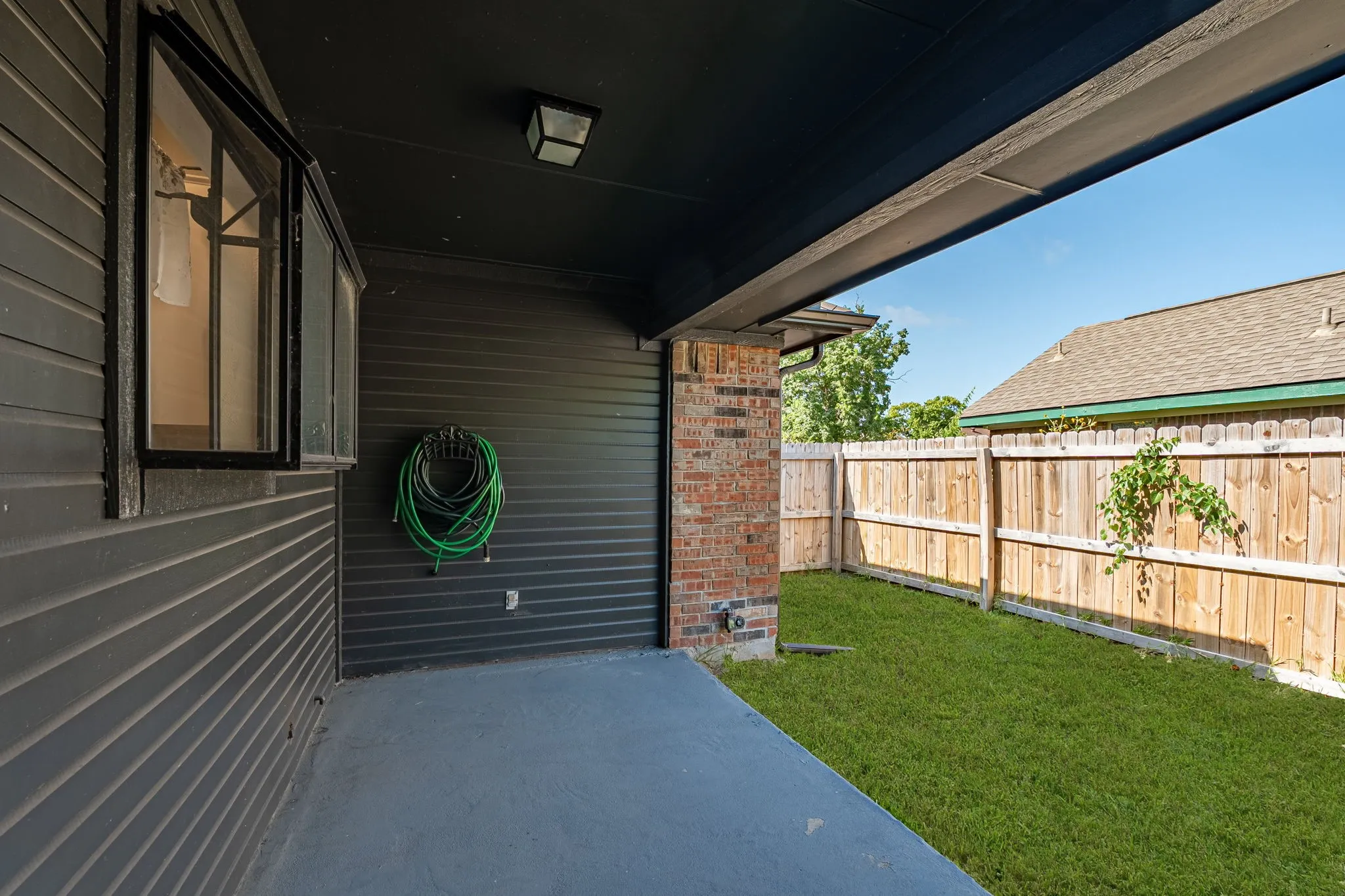 Single Family Residence For Sale in Collin County , 409 W Jefferson Street, Wylie, Texas 75098, 3 Bedroom, 2 Bathroom, 2 Garage spaces, 1,415 Sqft, built in 1985, mls#21358473, Real Estate Agent in Wylie, Homes For Sale in Collin county, Homes For Sale in Wylie, Realtor in Wylie Texas, Real Estate Brokerage Independent Realty Texas, Luminita Cordes Realtor