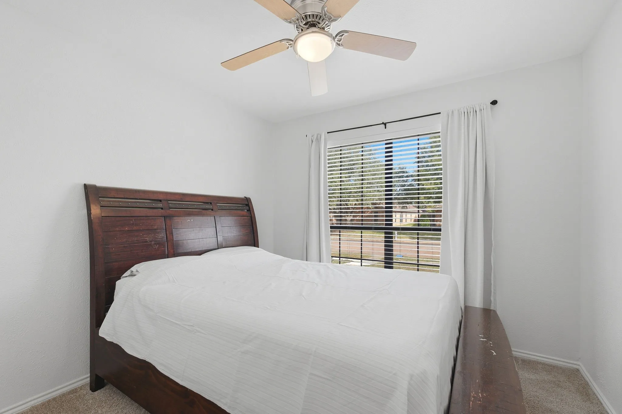 Single Family Residence For Sale in Collin County , 409 W Jefferson Street, Wylie, Texas 75098, 3 Bedroom, 2 Bathroom, 2 Garage spaces, 1,415 Sqft, built in 1985, mls#21358473, Real Estate Agent in Wylie, Homes For Sale in Collin county, Homes For Sale in Wylie, Realtor in Wylie Texas, Real Estate Brokerage Independent Realty Texas, Luminita Cordes Realtor
