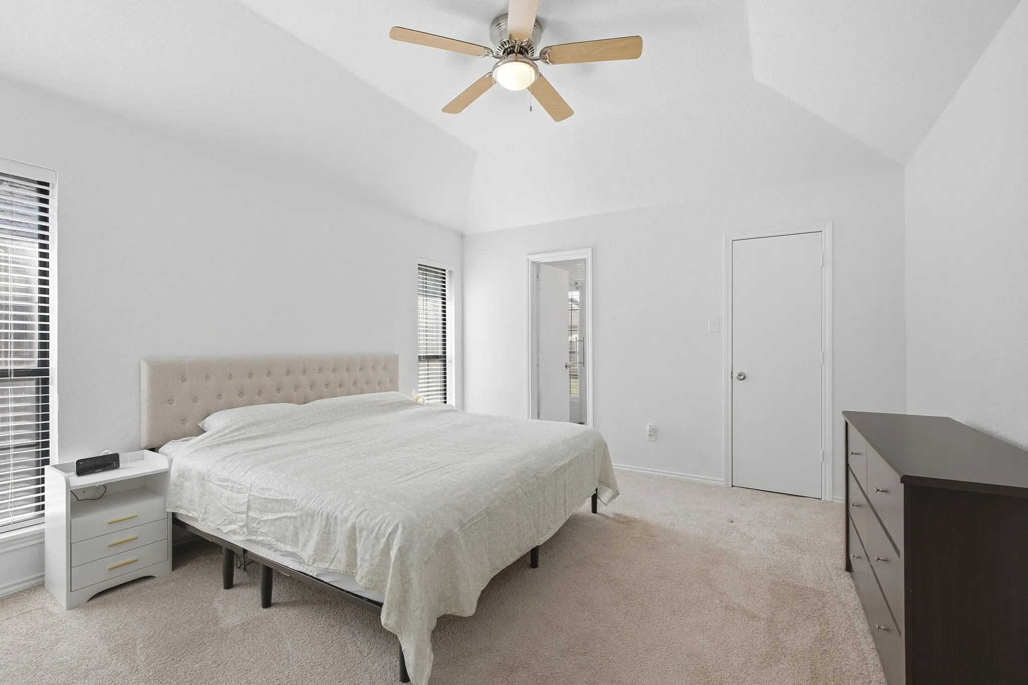 Single Family Residence For Sale in Collin County , 409 W Jefferson Street, Wylie, Texas 75098, 3 Bedroom, 2 Bathroom, 2 Garage spaces, 1,415 Sqft, built in 1985, mls#21358473, Real Estate Agent in Wylie, Homes For Sale in Collin county, Homes For Sale in Wylie, Realtor in Wylie Texas, Real Estate Brokerage Independent Realty Texas, Luminita Cordes Realtor