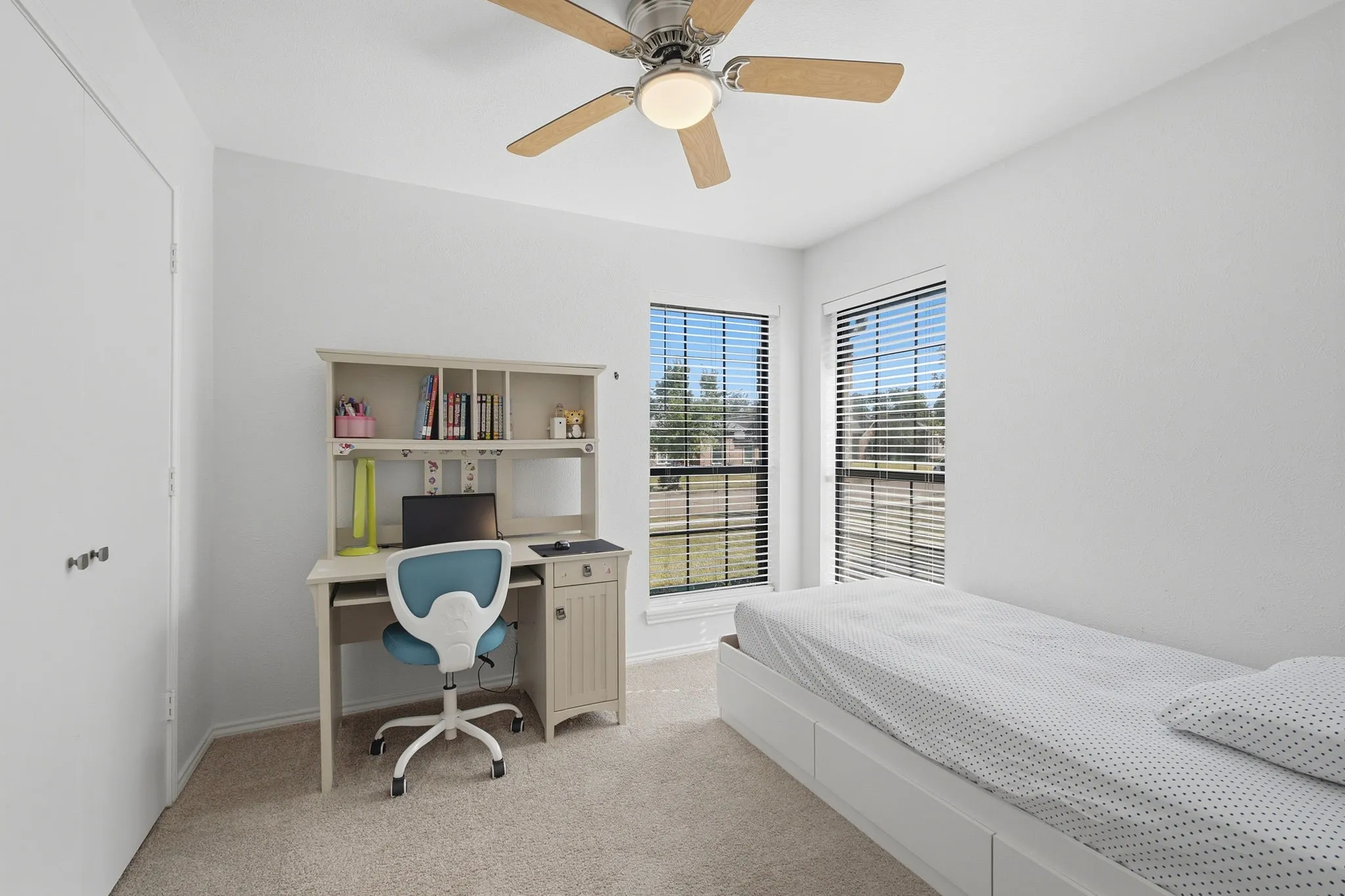 Single Family Residence For Sale in Collin County , 409 W Jefferson Street, Wylie, Texas 75098, 3 Bedroom, 2 Bathroom, 2 Garage spaces, 1,415 Sqft, built in 1985, mls#21358473, Real Estate Agent in Wylie, Homes For Sale in Collin county, Homes For Sale in Wylie, Realtor in Wylie Texas, Real Estate Brokerage Independent Realty Texas, Luminita Cordes Realtor