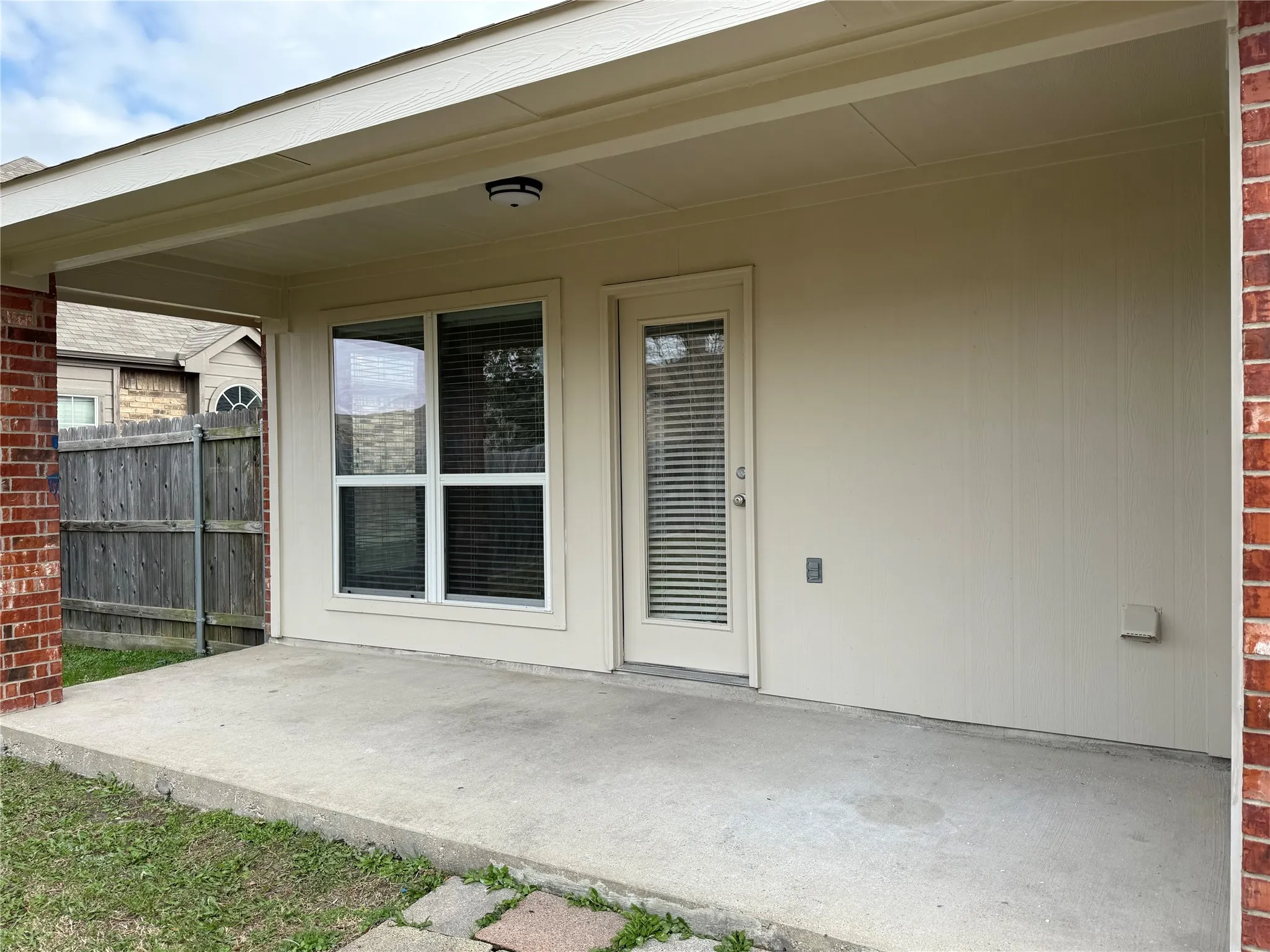Single Family Residence For Sale in Kaufman County , 1425 Havenrock Drive, Forney, Texas 75126, 4 Bedroom, 3 Bathroom, 2 Garage spaces, 2,295 Sqft, built in 2005, mls#21356990, Real Estate Agent in Forney, Homes For Sale in Kaufman county, Homes For Sale in Forney, Realtor in Forney Texas, Real Estate Brokerage Independent Realty Texas, Luminita Cordes Realtor