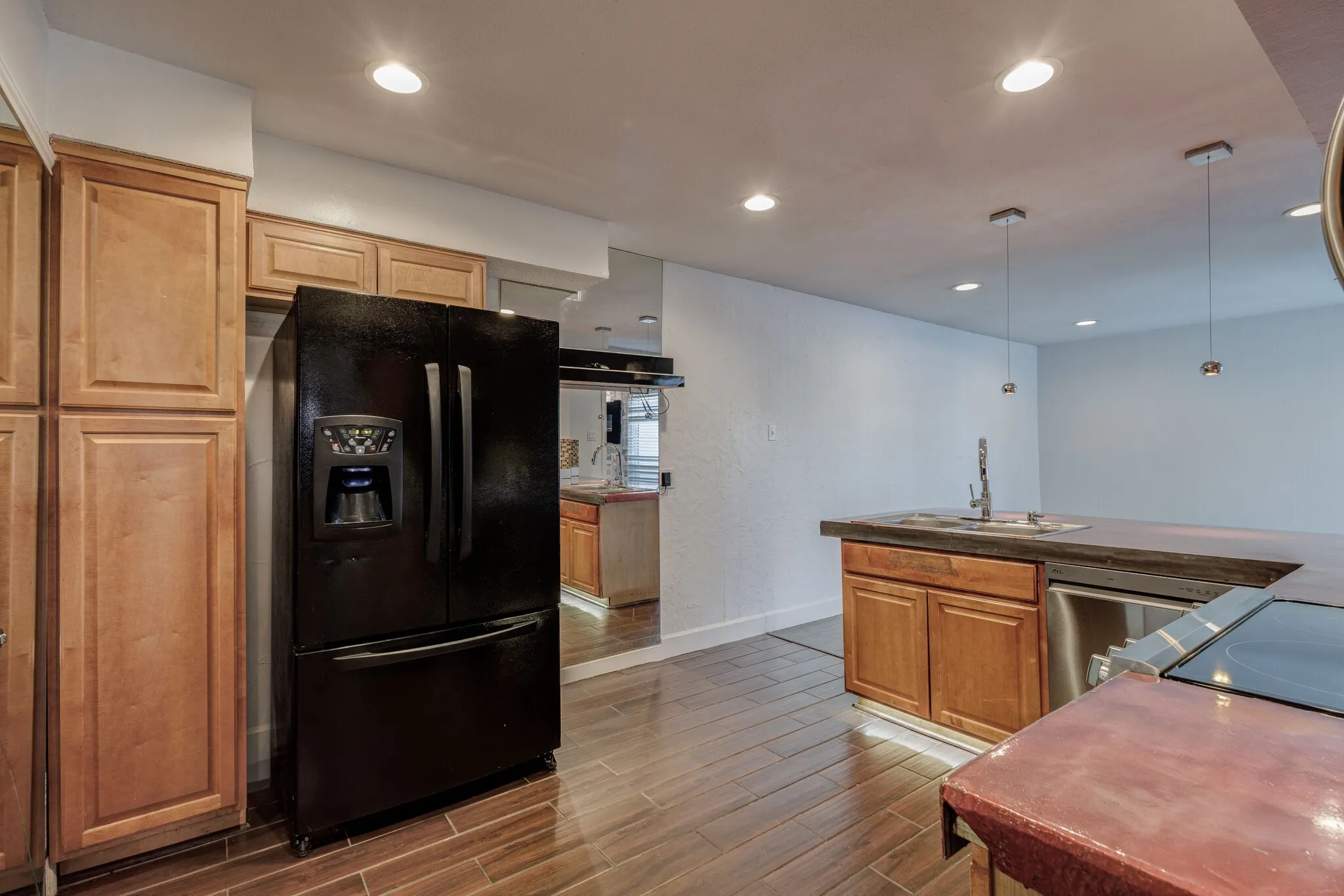 Single Family Residence For Rent in Dallas County , 1714 Place One Lane, Garland, Texas 75042, 4 Bedroom, 2 Bathroom, 2 Garage spaces, 1,950 Sqft, built in 1976, mls#21353851, Real Estate Agent in Garland, Homes For Rent in Dallas county, Homes For Rent in Garland, Realtor in Garland Texas, Real Estate Brokerage Independent Realty Texas, Luminita Cordes Realtor