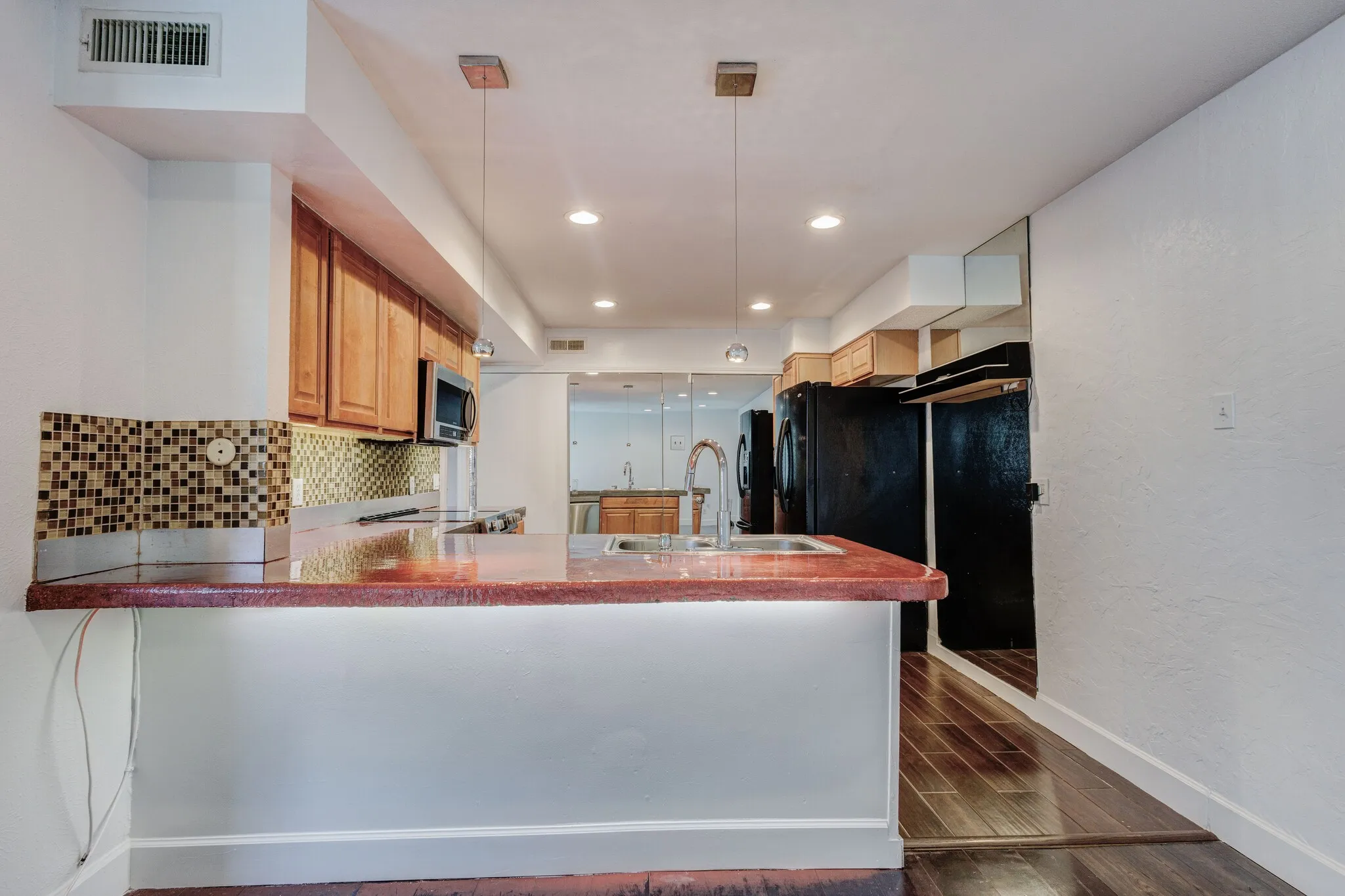 Single Family Residence For Rent in Dallas County , 1714 Place One Lane, Garland, Texas 75042, 4 Bedroom, 2 Bathroom, 2 Garage spaces, 1,950 Sqft, built in 1976, mls#21353851, Real Estate Agent in Garland, Homes For Rent in Dallas county, Homes For Rent in Garland, Realtor in Garland Texas, Real Estate Brokerage Independent Realty Texas, Luminita Cordes Realtor