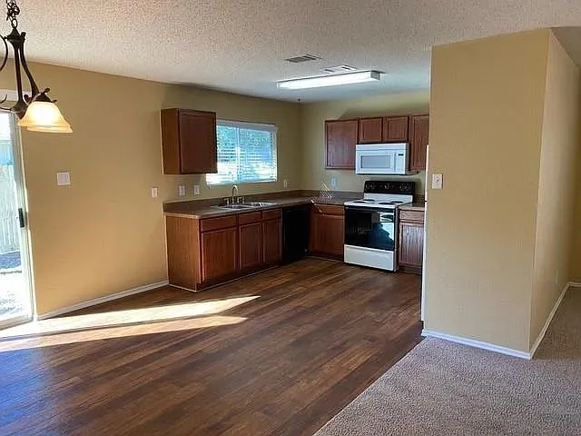 Single Family Residence For Rent in Tarrant County , 8657 Boswell Meadows Drive, Fort Worth, Texas 76179, 3 Bedroom, 2 Bathroom, 2 Garage spaces, 1,637 Sqft, built in 2006, Price $2,682, mls#21359659, Real Estate Agent in Fort Worth, Homes For Rent in Tarrant county, Homes For Rent in Fort Worth, Realtor in Fort Worth Texas, Real Estate Brokerage Independent Realty Texas, Luminita Cordes Realtor