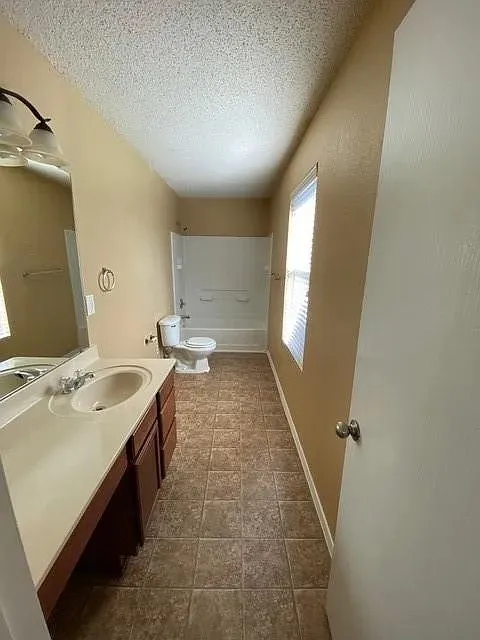 Single Family Residence For Rent in Tarrant County , 8657 Boswell Meadows Drive, Fort Worth, Texas 76179, 3 Bedroom, 2 Bathroom, 2 Garage spaces, 1,637 Sqft, built in 2006, Price $2,682, mls#21359659, Real Estate Agent in Fort Worth, Homes For Rent in Tarrant county, Homes For Rent in Fort Worth, Realtor in Fort Worth Texas, Real Estate Brokerage Independent Realty Texas, Luminita Cordes Realtor