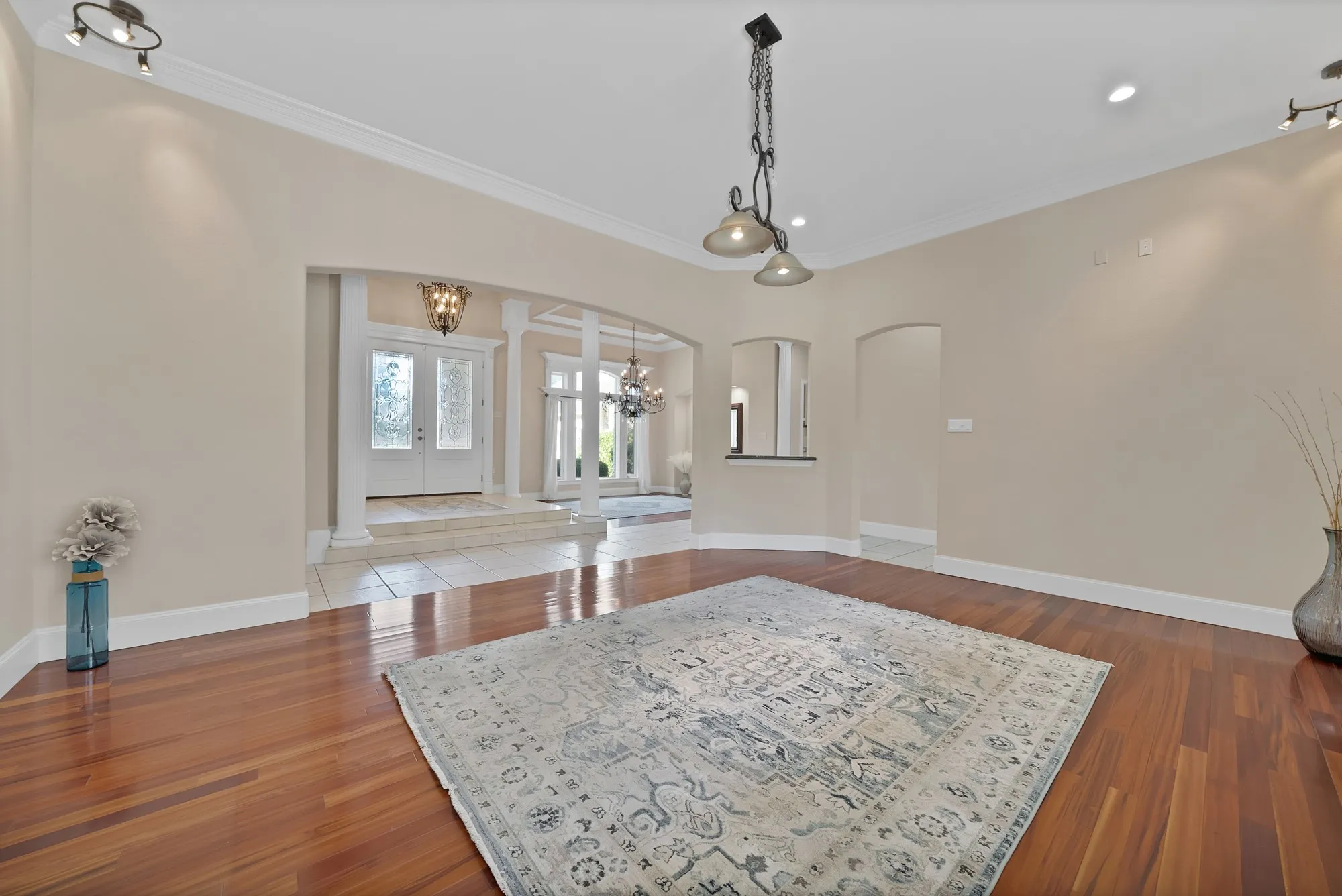 Single Family Residence For Sale in Tarrant County , 6204 Toscana Circle, Fort Worth, Texas 76140, 4 Bedroom, 4 Bathroom, 3 Garage spaces, 4,085 Sqft, built in 2005, mls#21353815, Real Estate Agent in Fort Worth, Homes For Sale in Tarrant county, Homes For Sale in Fort Worth, Realtor in Fort Worth Texas, Real Estate Brokerage Independent Realty Texas, Luminita Cordes Realtor