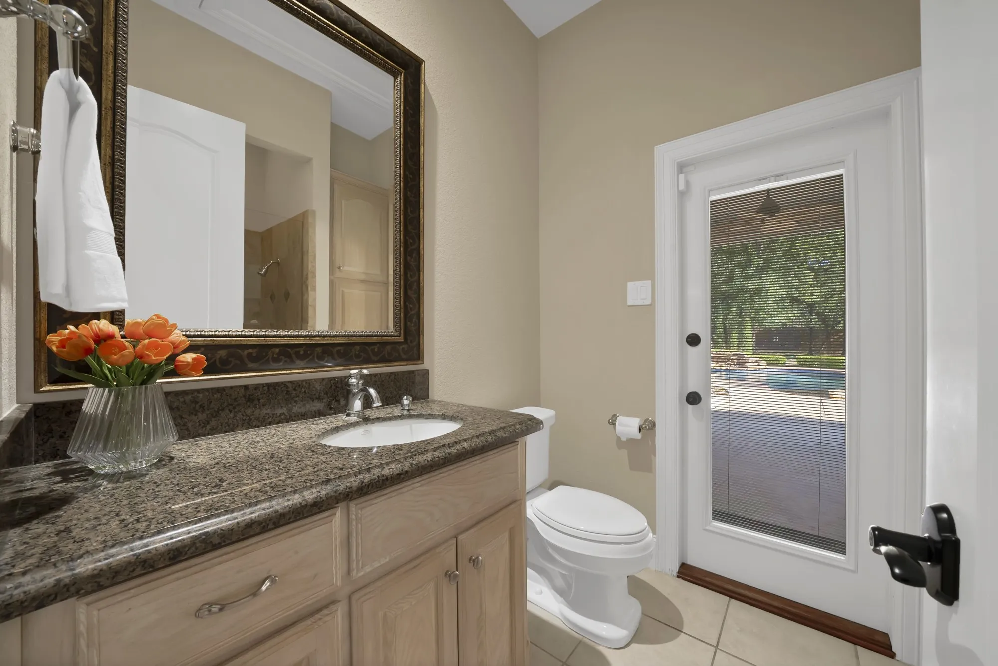 Single Family Residence For Sale in Tarrant County , 6204 Toscana Circle, Fort Worth, Texas 76140, 4 Bedroom, 4 Bathroom, 3 Garage spaces, 4,085 Sqft, built in 2005, mls#21353815, Real Estate Agent in Fort Worth, Homes For Sale in Tarrant county, Homes For Sale in Fort Worth, Realtor in Fort Worth Texas, Real Estate Brokerage Independent Realty Texas, Luminita Cordes Realtor