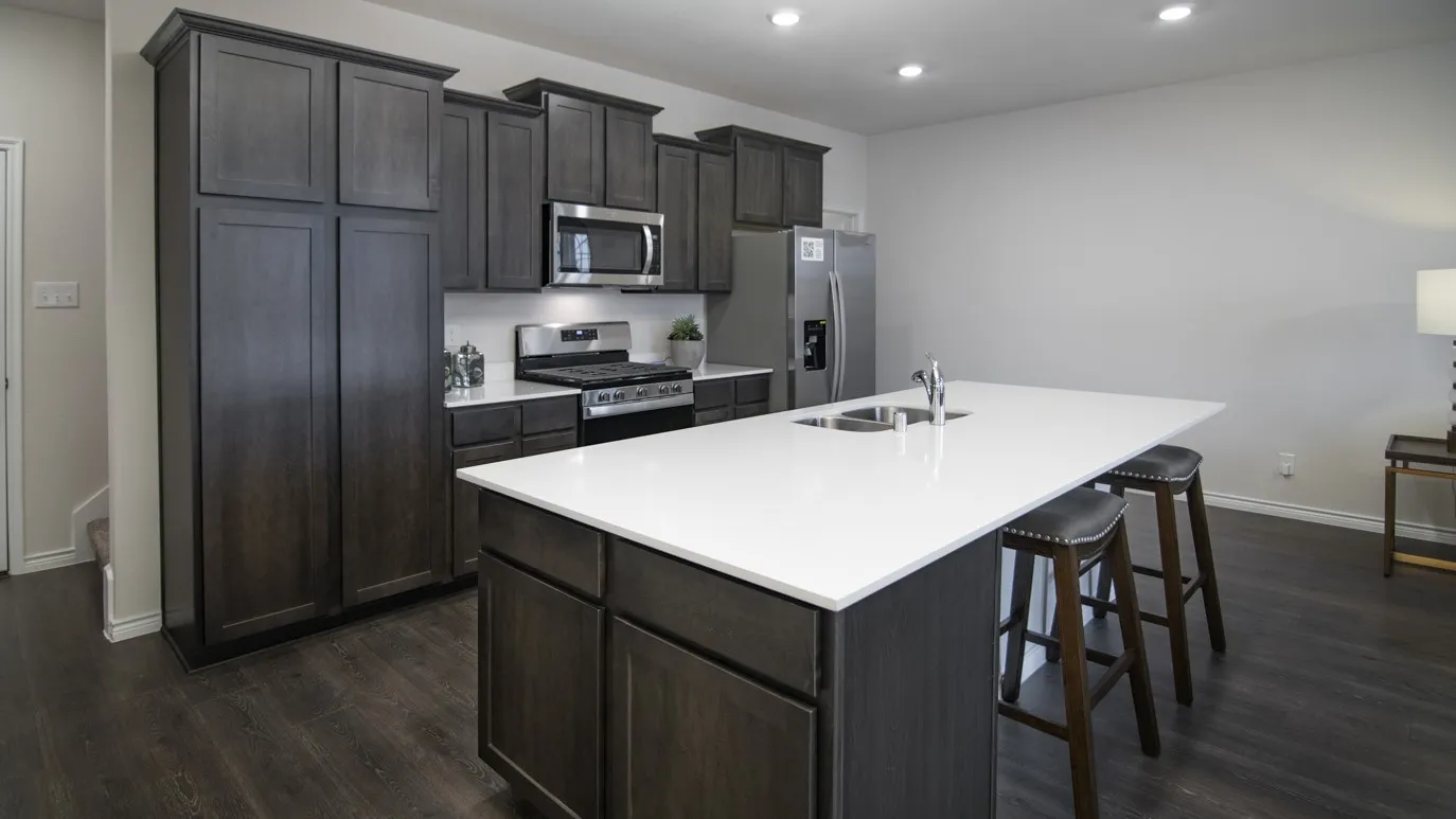 Townhouse For Sale in Dallas County , 2245 Lasso Court, Mesquite, Texas 75149, 3 Bedroom, 3 Bathroom, 2 Garage spaces, 1,675 Sqft, built in 2022, Price $320,000, mls#21359664, Real Estate Agent in Mesquite, Homes For Sale in Dallas county, Homes For Sale in Mesquite, Realtor in Mesquite Texas, Real Estate Brokerage Independent Realty Texas, Luminita Cordes Realtor