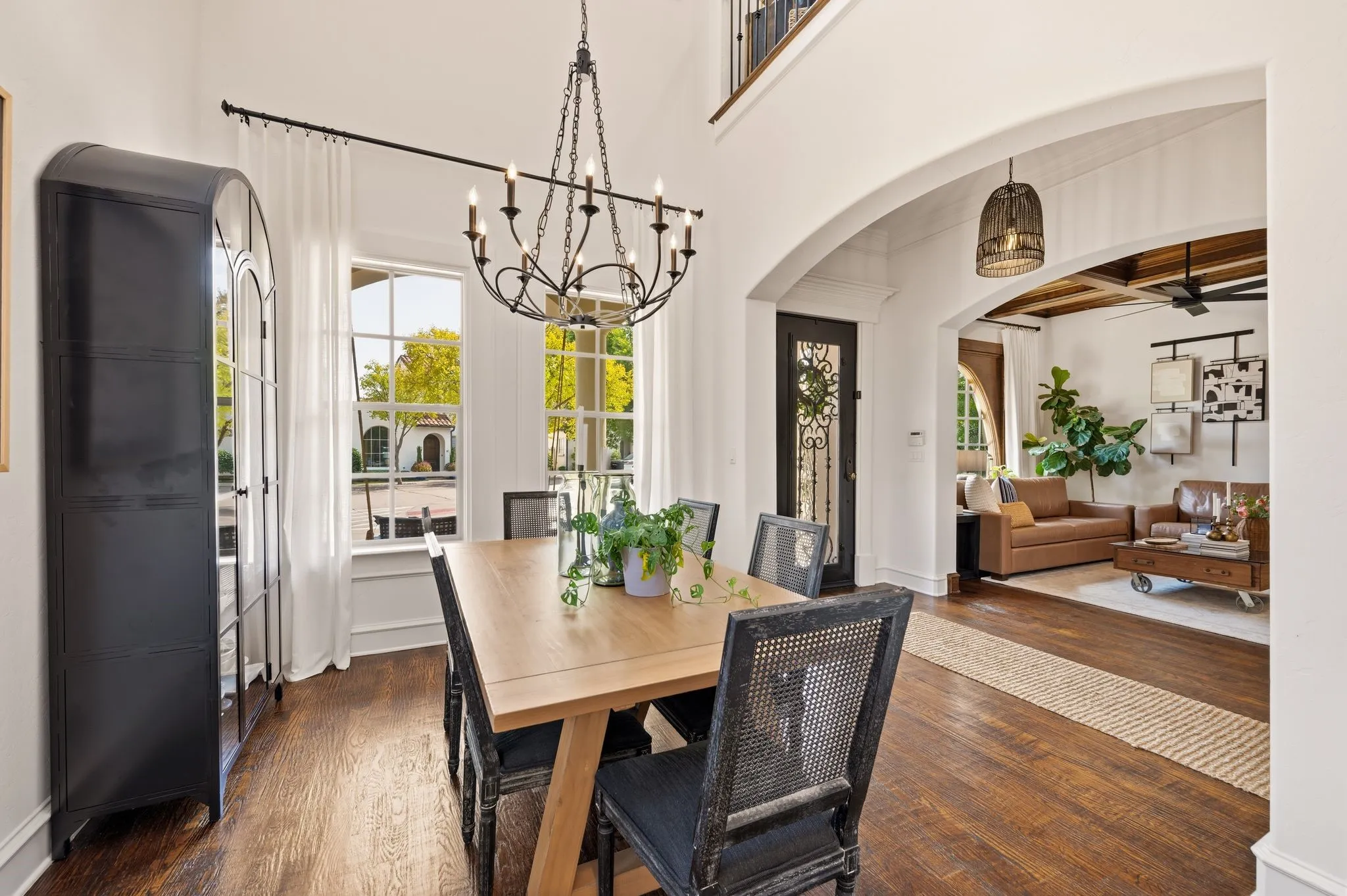 Condominium For Sale in Tarrant County , 72 Casa Lane, Colleyville, Texas 76034, 3 Bedroom, 4 Bathroom, 2 Garage spaces, 3,222 Sqft, built in 2006, mls#21355691, Real Estate Agent in Colleyville, Homes For Sale in Tarrant county, Homes For Sale in Colleyville, Realtor in Colleyville Texas, Real Estate Brokerage Independent Realty Texas, Luminita Cordes Realtor