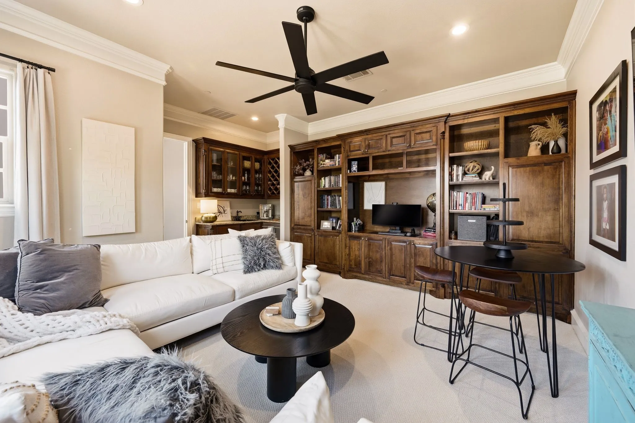 Condominium For Sale in Tarrant County , 72 Casa Lane, Colleyville, Texas 76034, 3 Bedroom, 4 Bathroom, 2 Garage spaces, 3,222 Sqft, built in 2006, mls#21355691, Real Estate Agent in Colleyville, Homes For Sale in Tarrant county, Homes For Sale in Colleyville, Realtor in Colleyville Texas, Real Estate Brokerage Independent Realty Texas, Luminita Cordes Realtor