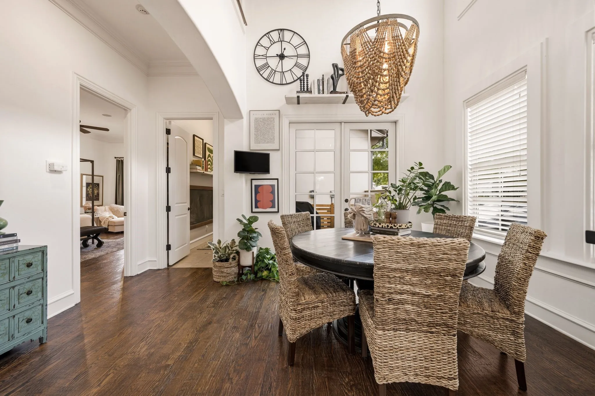 Condominium For Sale in Tarrant County , 72 Casa Lane, Colleyville, Texas 76034, 3 Bedroom, 4 Bathroom, 2 Garage spaces, 3,222 Sqft, built in 2006, mls#21355691, Real Estate Agent in Colleyville, Homes For Sale in Tarrant county, Homes For Sale in Colleyville, Realtor in Colleyville Texas, Real Estate Brokerage Independent Realty Texas, Luminita Cordes Realtor