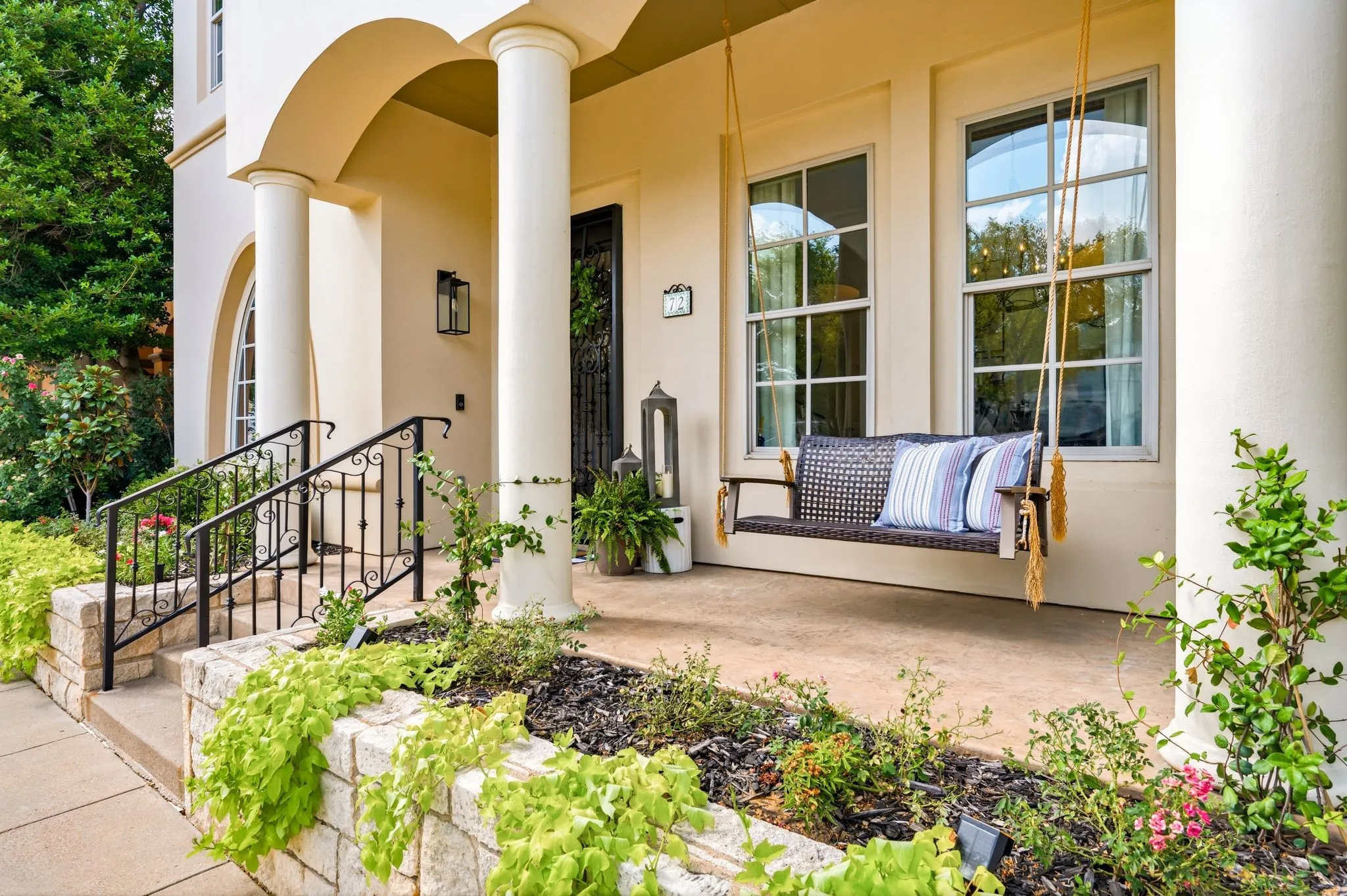 Condominium For Sale in Tarrant County , 72 Casa Lane, Colleyville, Texas 76034, 3 Bedroom, 4 Bathroom, 2 Garage spaces, 3,222 Sqft, built in 2006, mls#21355691, Real Estate Agent in Colleyville, Homes For Sale in Tarrant county, Homes For Sale in Colleyville, Realtor in Colleyville Texas, Real Estate Brokerage Independent Realty Texas, Luminita Cordes Realtor