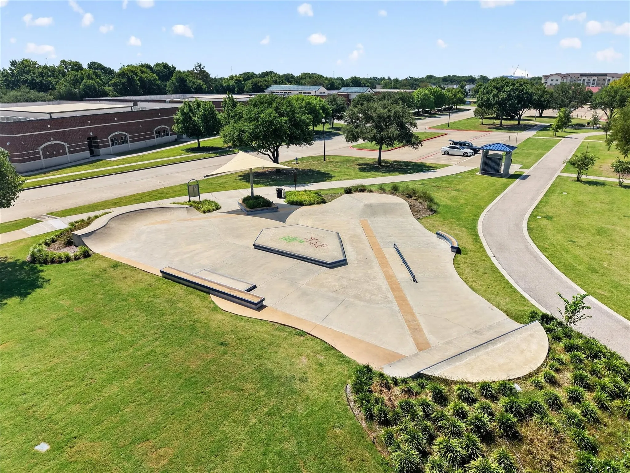 Single Family Residence For Sale in Collin County , 3300 Woodberry Lane, Mc Kinney, Texas 75071, 5 Bedroom, 3 Bathroom, 2 Garage spaces, 2,698 Sqft, built in 1999, mls#21359666, Real Estate Agent in Mc Kinney, Homes For Sale in Collin county, Homes For Sale in Mc Kinney, Realtor in Mc Kinney Texas, Real Estate Brokerage Independent Realty Texas, Luminita Cordes Realtor