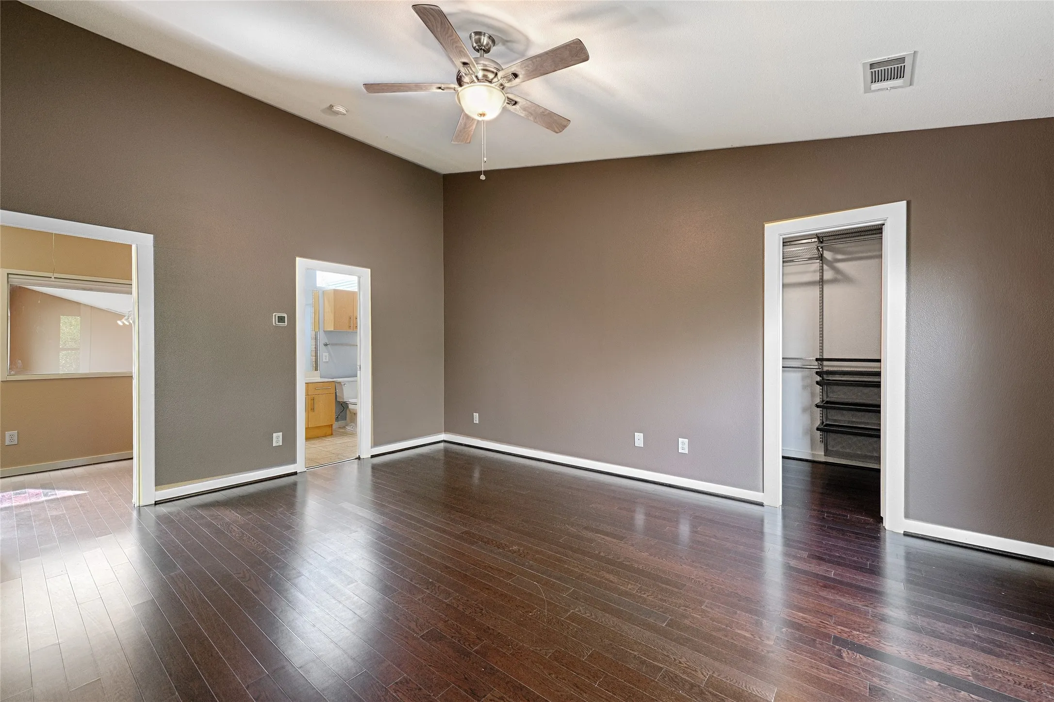 Master Bedroom with walking closet & office nook & ensuite bathroom