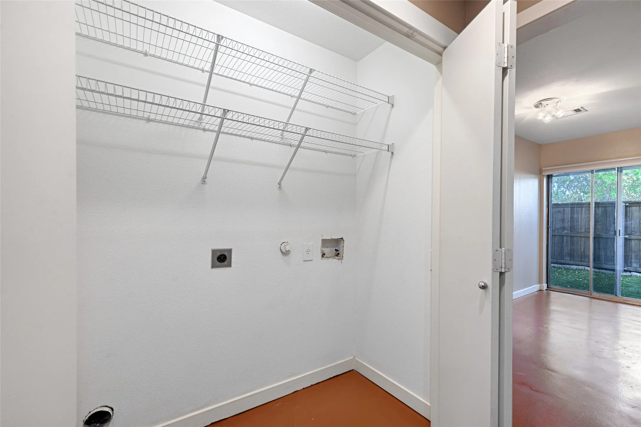 1st floor laundry