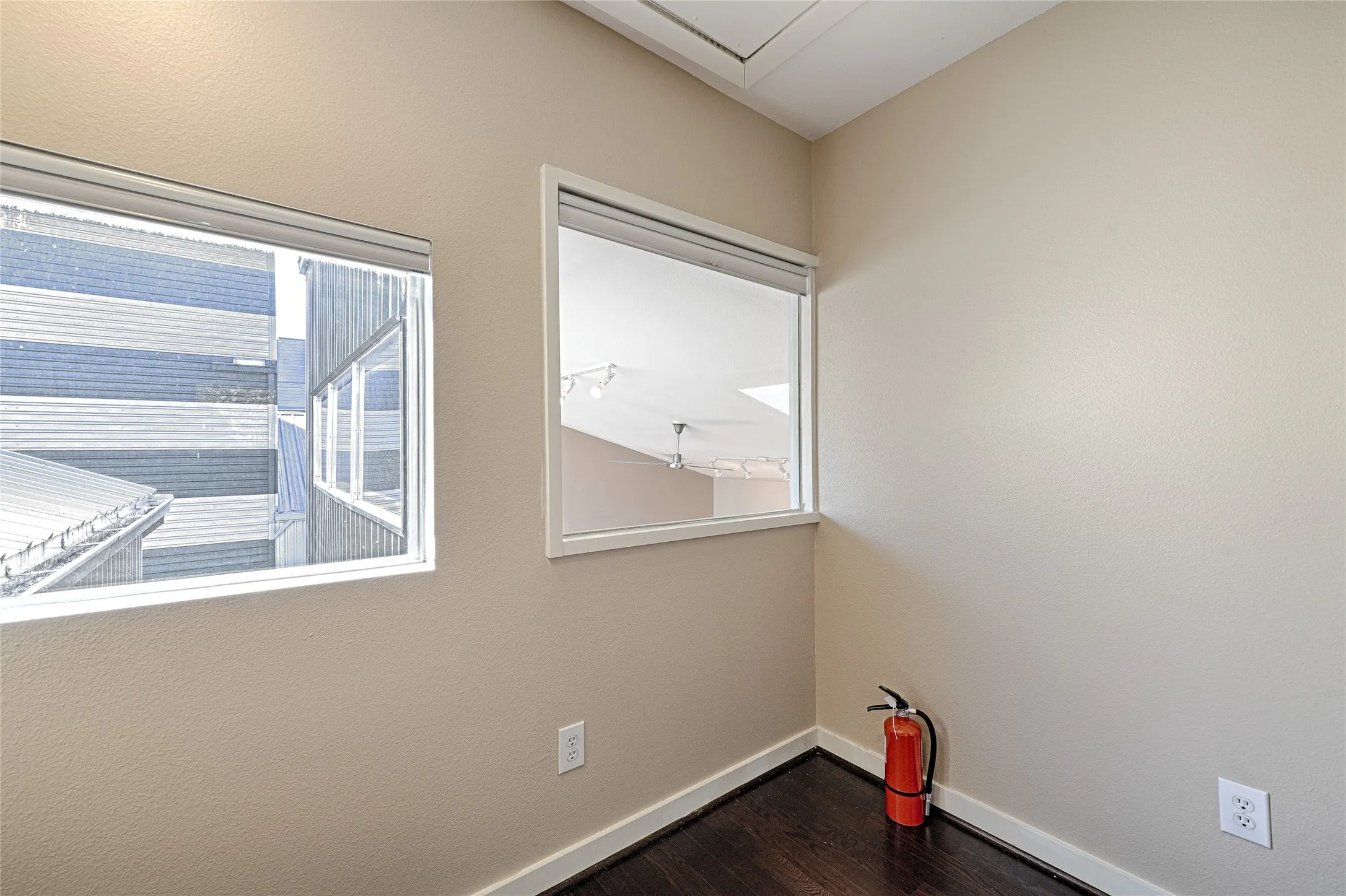 Office nook off Primary Bedroom