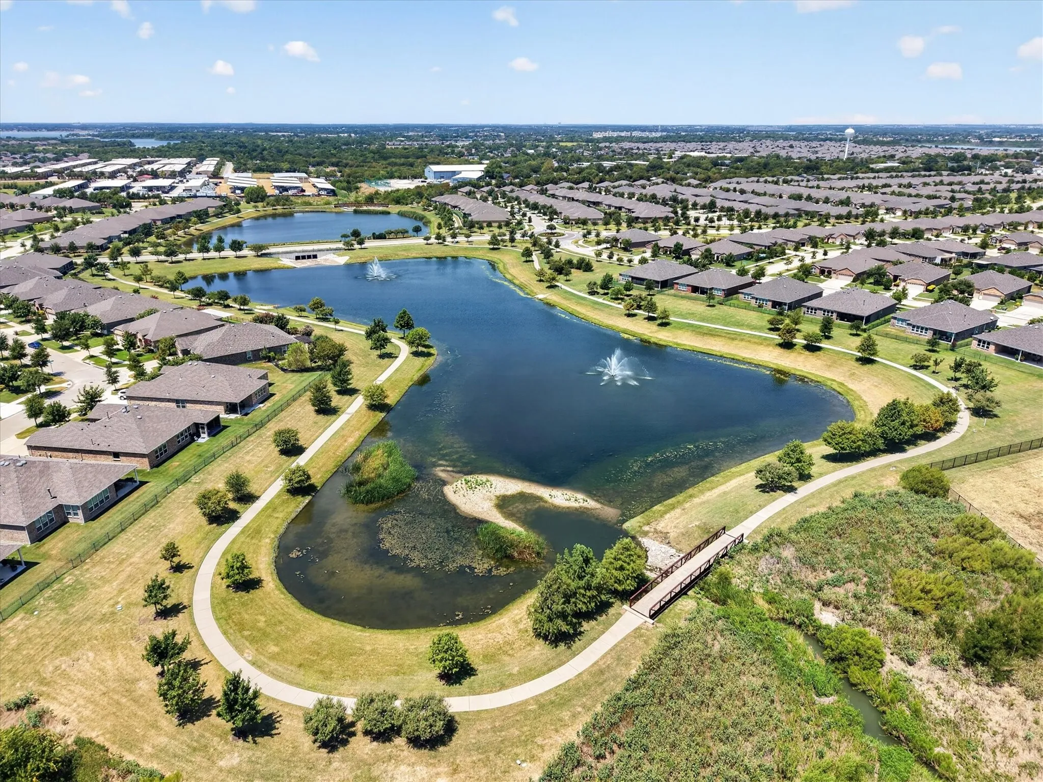 Single Family Residence For Sale in Denton County , 1725 Port Royal Lane, Frisco, Texas 75036, 2 Bedroom, 2 Bathroom, 2 Garage spaces, 1,840 Sqft, built in 2019, mls#21354109, Real Estate Agent in Frisco, Homes For Sale in Denton county, Homes For Sale in Frisco, Realtor in Frisco Texas, Real Estate Brokerage Independent Realty Texas, Luminita Cordes Realtor