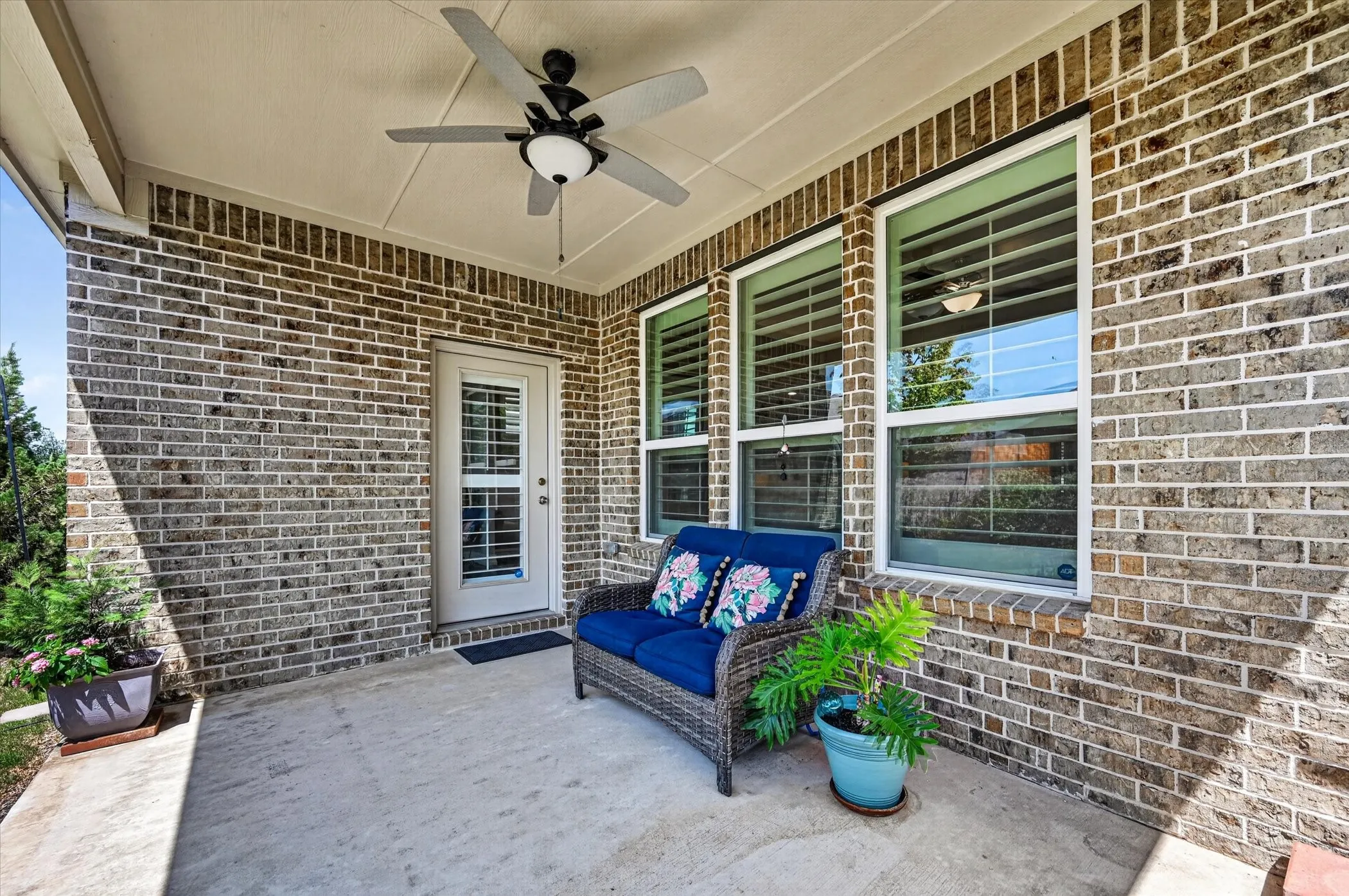 Single Family Residence For Sale in Denton County , 1725 Port Royal Lane, Frisco, Texas 75036, 2 Bedroom, 2 Bathroom, 2 Garage spaces, 1,840 Sqft, built in 2019, mls#21354109, Real Estate Agent in Frisco, Homes For Sale in Denton county, Homes For Sale in Frisco, Realtor in Frisco Texas, Real Estate Brokerage Independent Realty Texas, Luminita Cordes Realtor