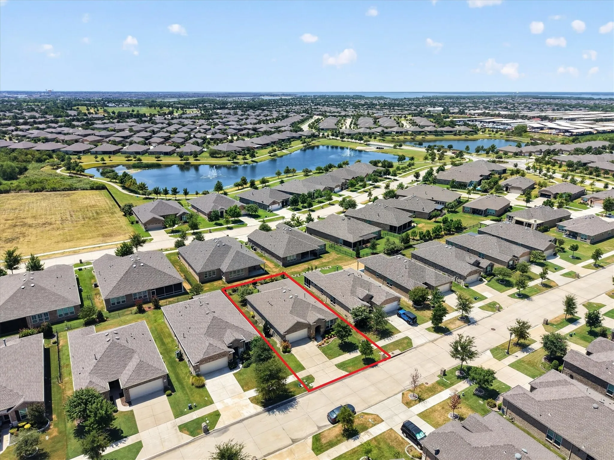 Single Family Residence For Sale in Denton County , 1725 Port Royal Lane, Frisco, Texas 75036, 2 Bedroom, 2 Bathroom, 2 Garage spaces, 1,840 Sqft, built in 2019, mls#21354109, Real Estate Agent in Frisco, Homes For Sale in Denton county, Homes For Sale in Frisco, Realtor in Frisco Texas, Real Estate Brokerage Independent Realty Texas, Luminita Cordes Realtor