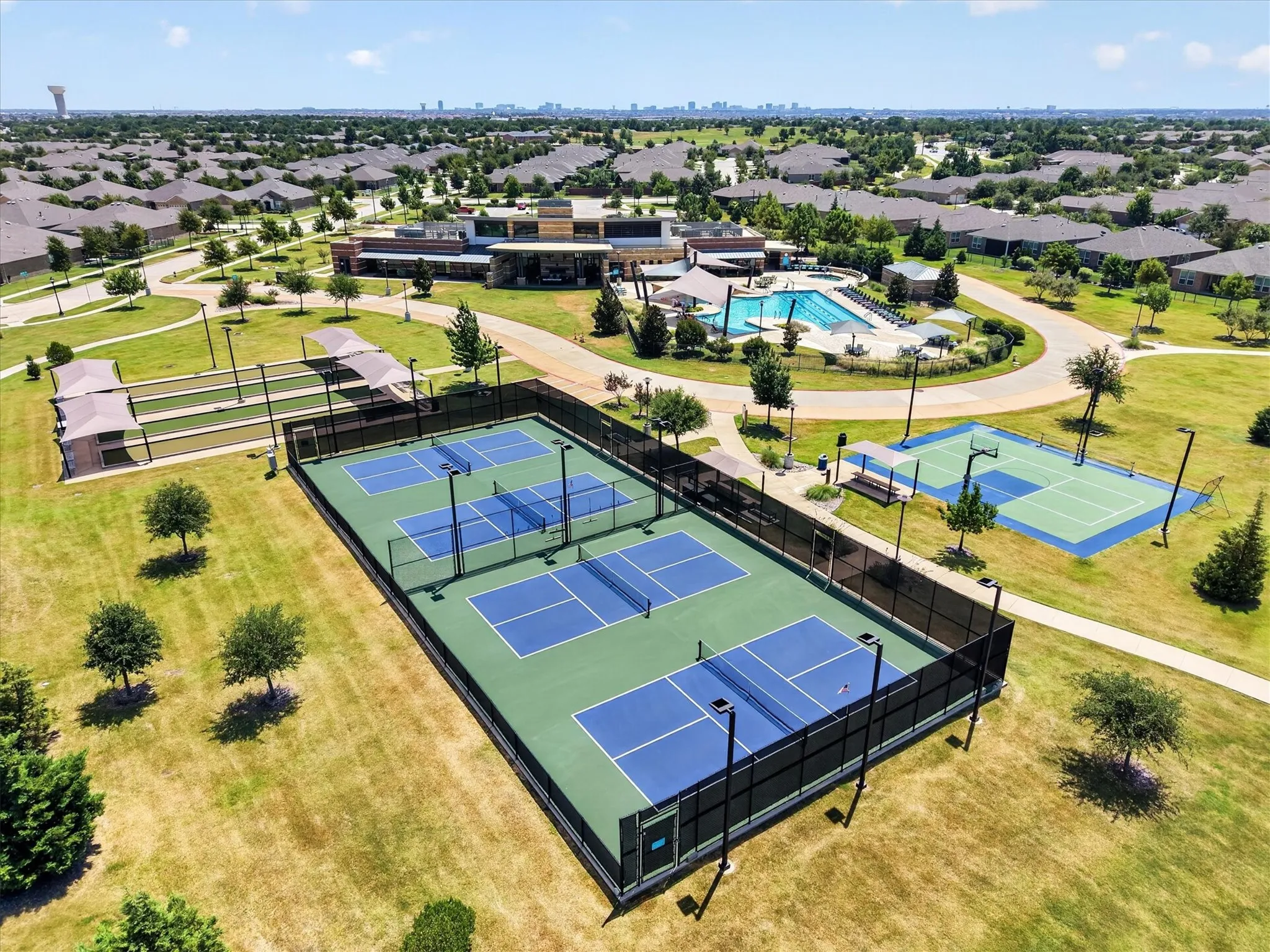 Single Family Residence For Sale in Denton County , 1725 Port Royal Lane, Frisco, Texas 75036, 2 Bedroom, 2 Bathroom, 2 Garage spaces, 1,840 Sqft, built in 2019, mls#21354109, Real Estate Agent in Frisco, Homes For Sale in Denton county, Homes For Sale in Frisco, Realtor in Frisco Texas, Real Estate Brokerage Independent Realty Texas, Luminita Cordes Realtor