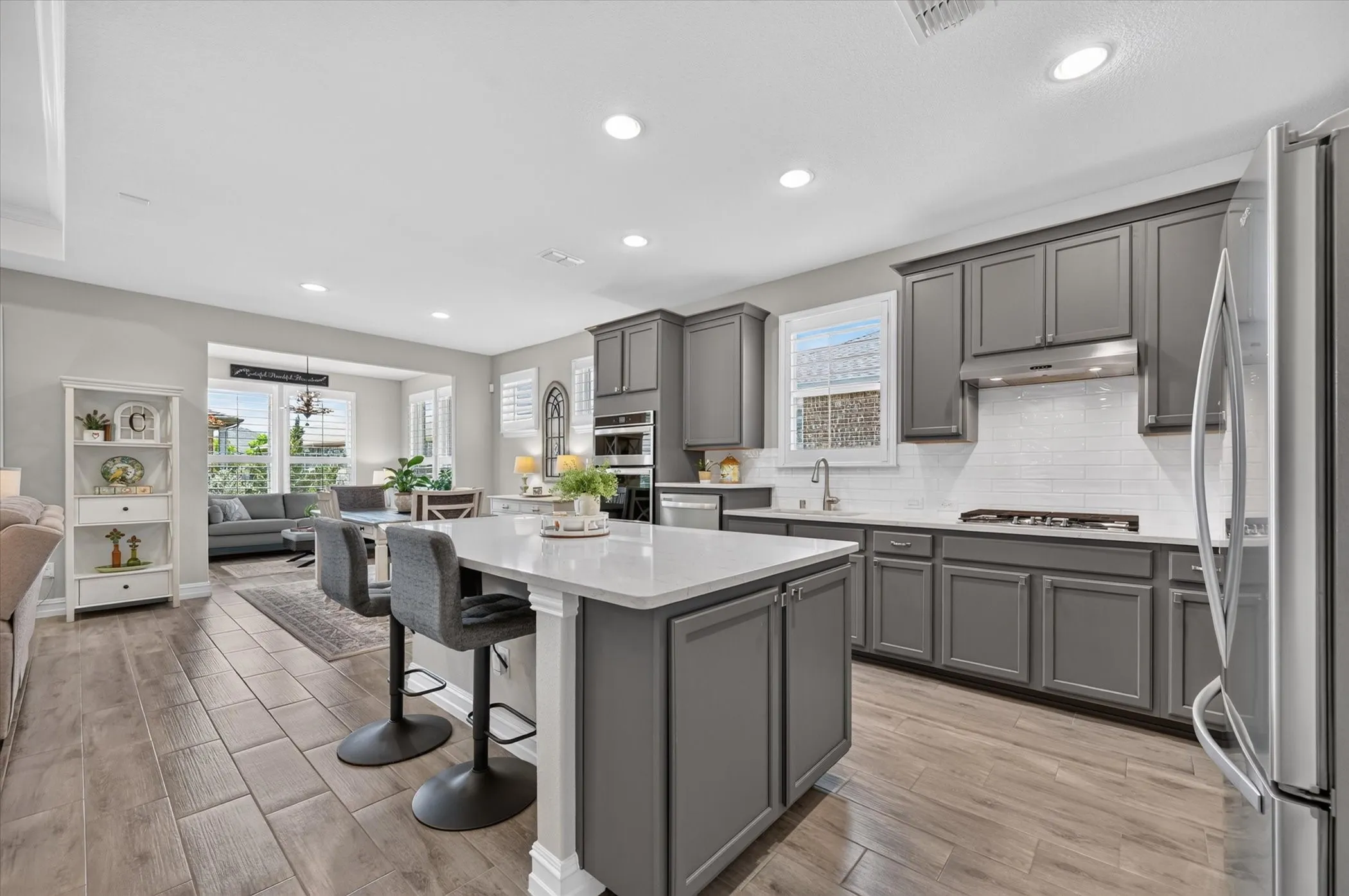 Single Family Residence For Sale in Denton County , 1725 Port Royal Lane, Frisco, Texas 75036, 2 Bedroom, 2 Bathroom, 2 Garage spaces, 1,840 Sqft, built in 2019, mls#21354109, Real Estate Agent in Frisco, Homes For Sale in Denton county, Homes For Sale in Frisco, Realtor in Frisco Texas, Real Estate Brokerage Independent Realty Texas, Luminita Cordes Realtor