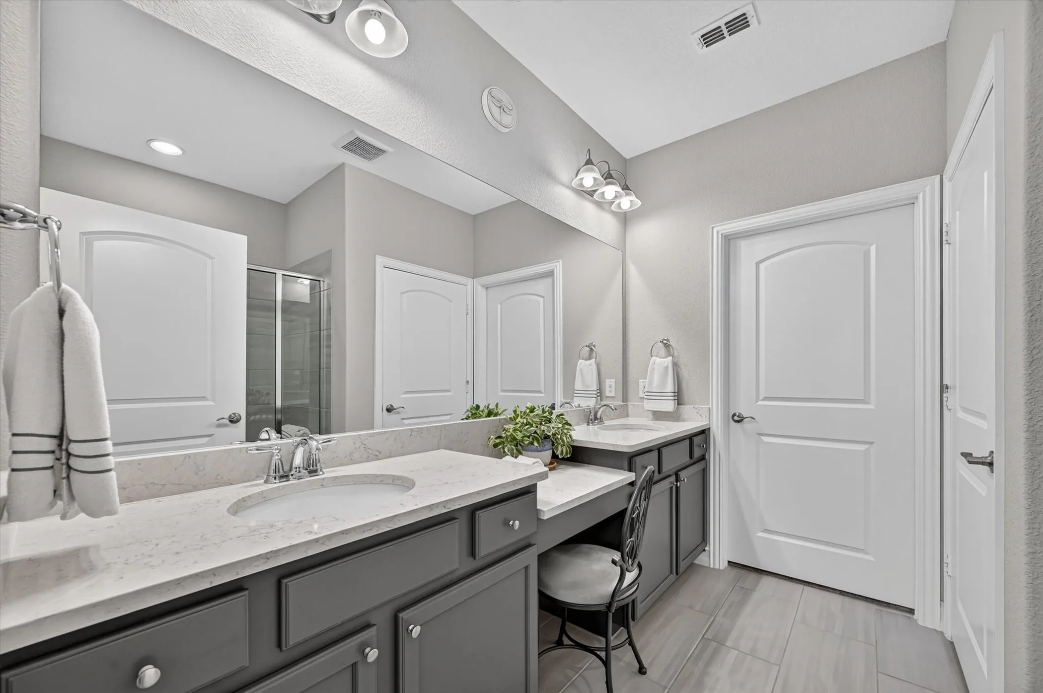 Single Family Residence For Sale in Denton County , 1725 Port Royal Lane, Frisco, Texas 75036, 2 Bedroom, 2 Bathroom, 2 Garage spaces, 1,840 Sqft, built in 2019, mls#21354109, Real Estate Agent in Frisco, Homes For Sale in Denton county, Homes For Sale in Frisco, Realtor in Frisco Texas, Real Estate Brokerage Independent Realty Texas, Luminita Cordes Realtor