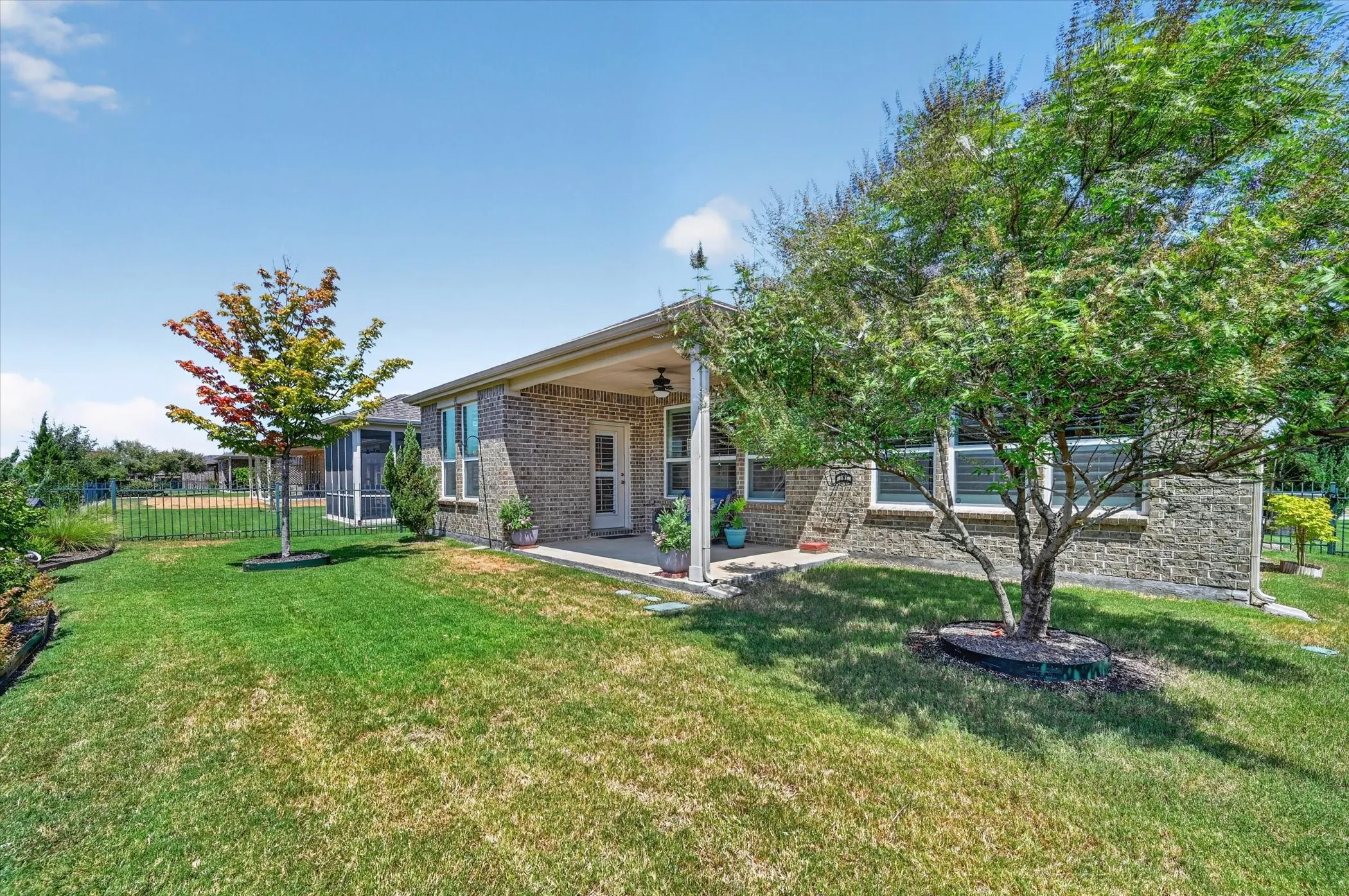 Single Family Residence For Sale in Denton County , 1725 Port Royal Lane, Frisco, Texas 75036, 2 Bedroom, 2 Bathroom, 2 Garage spaces, 1,840 Sqft, built in 2019, mls#21354109, Real Estate Agent in Frisco, Homes For Sale in Denton county, Homes For Sale in Frisco, Realtor in Frisco Texas, Real Estate Brokerage Independent Realty Texas, Luminita Cordes Realtor
