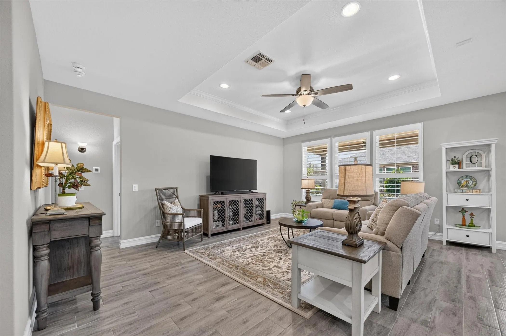 Single Family Residence For Sale in Denton County , 1725 Port Royal Lane, Frisco, Texas 75036, 2 Bedroom, 2 Bathroom, 2 Garage spaces, 1,840 Sqft, built in 2019, mls#21354109, Real Estate Agent in Frisco, Homes For Sale in Denton county, Homes For Sale in Frisco, Realtor in Frisco Texas, Real Estate Brokerage Independent Realty Texas, Luminita Cordes Realtor